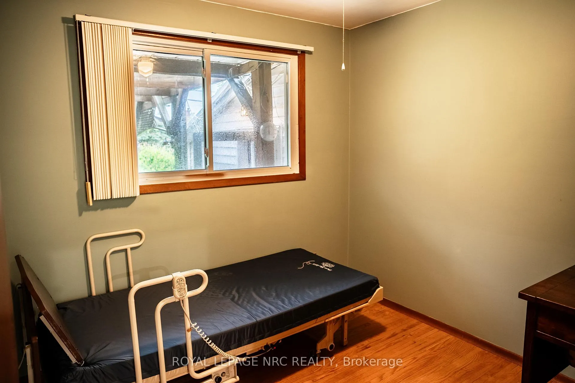 Photo 20 of 3 Monique Crescent, St. Catharines, Vine/Linwell — HOMEH