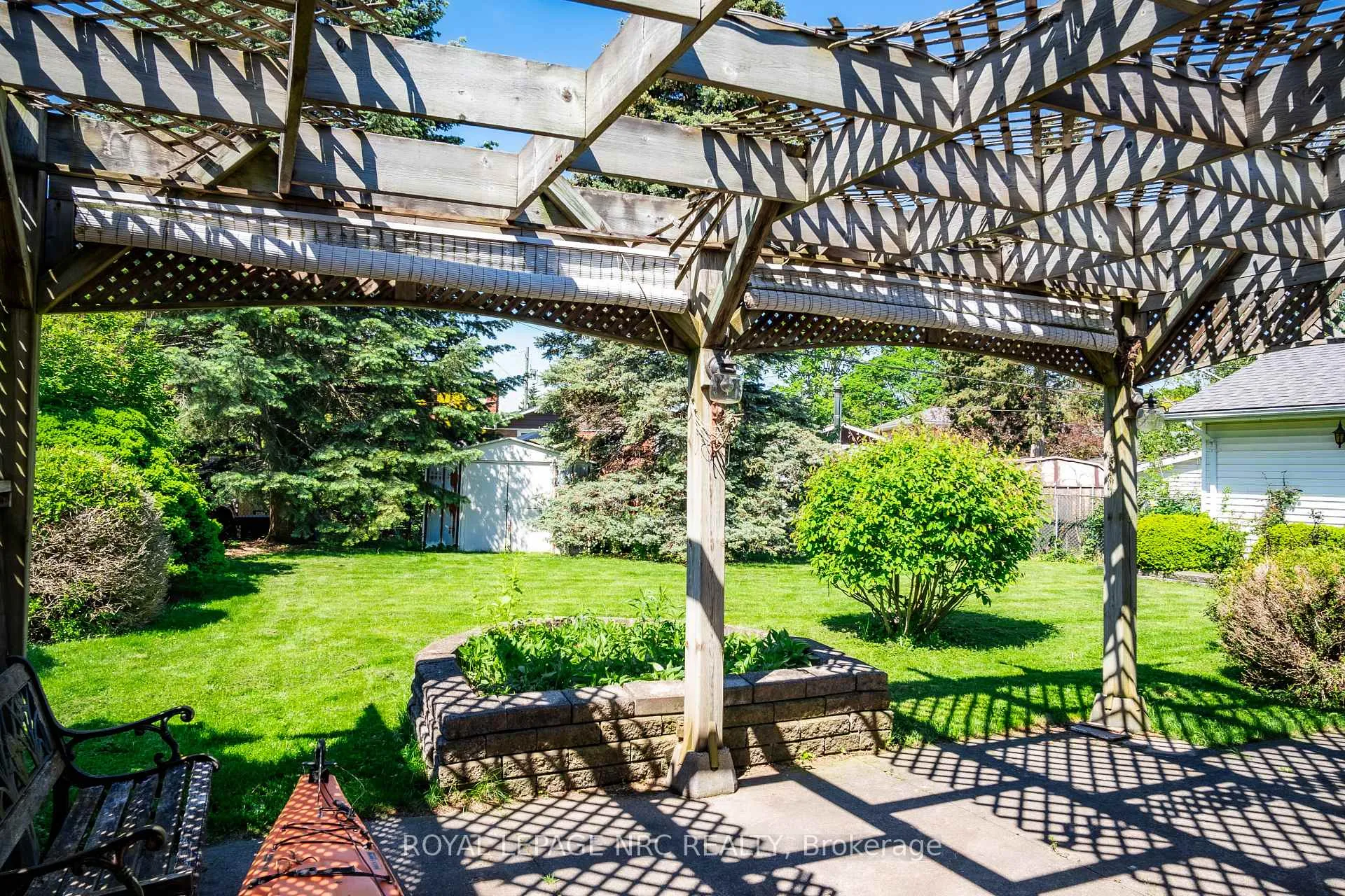 Photo 34 of 3 Monique Crescent, St. Catharines, Vine/Linwell — HOMEH