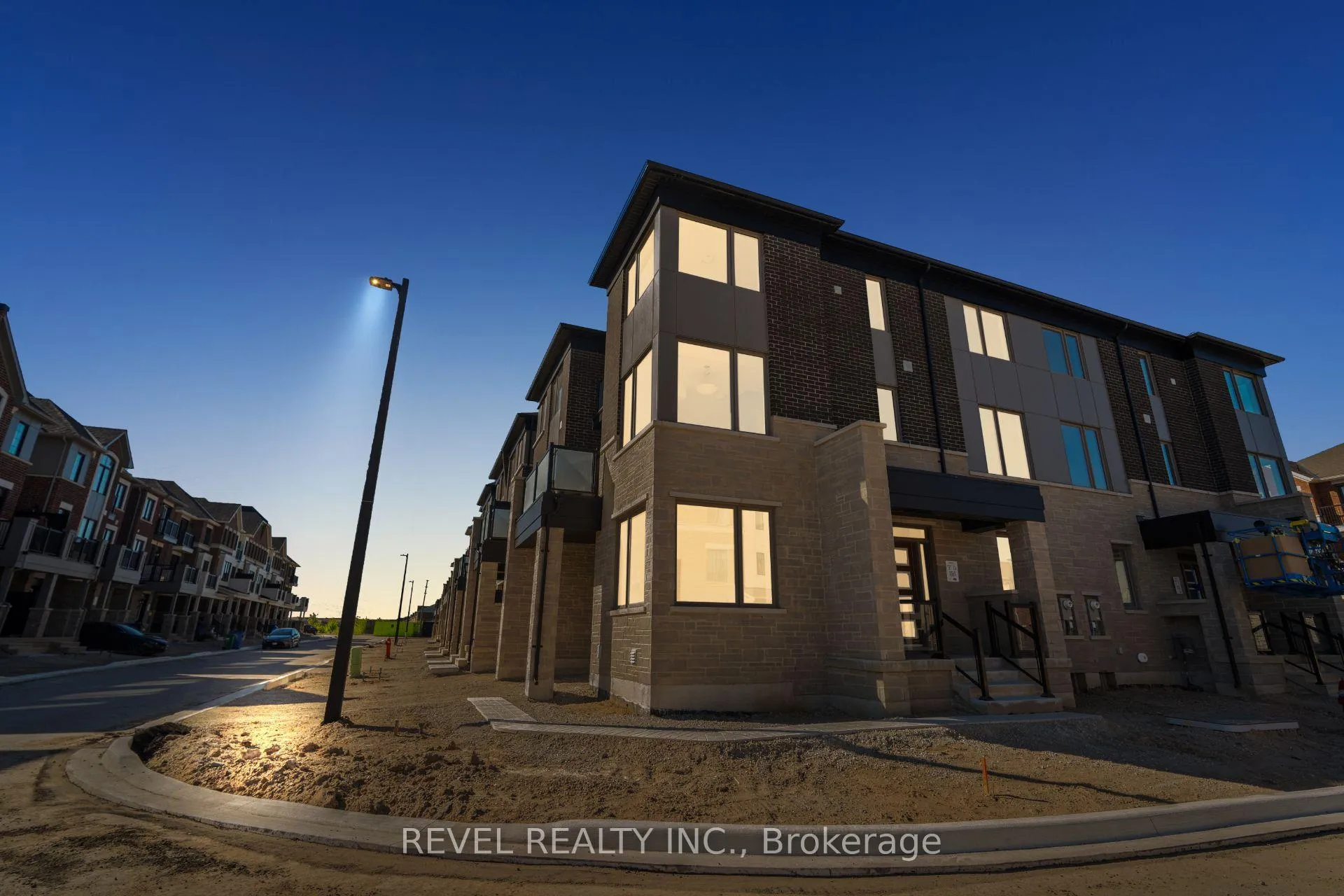 Photo 1 of 22 Vickerman Street, Brampton, Northwest Brampton — HOMEH
