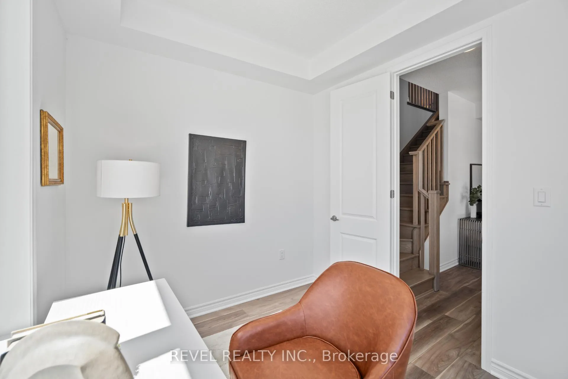 Photo 10 of 22 Vickerman Street, Brampton, Northwest Brampton — HOMEH