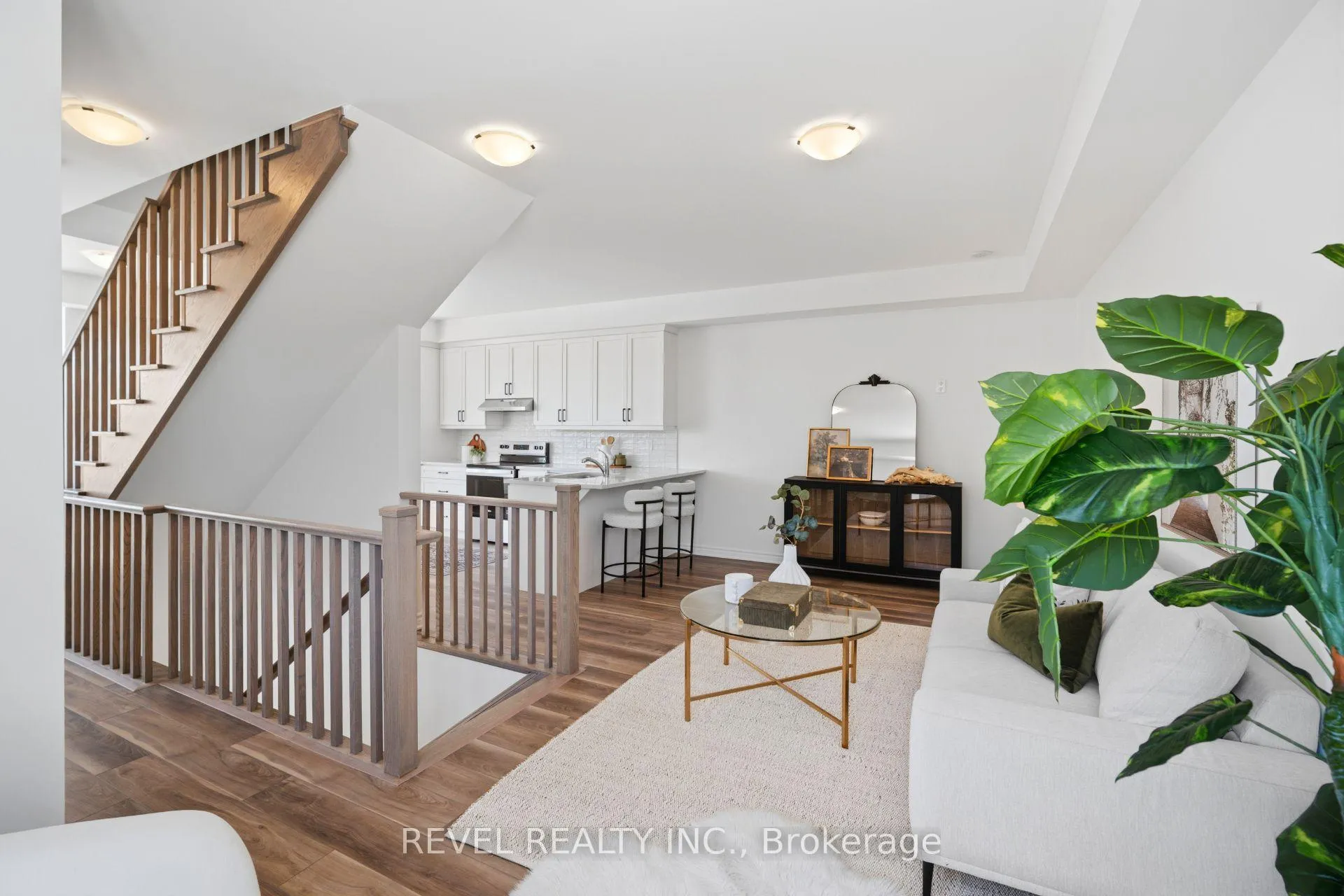 Photo 13 of 22 Vickerman Street, Brampton, Northwest Brampton — HOMEH