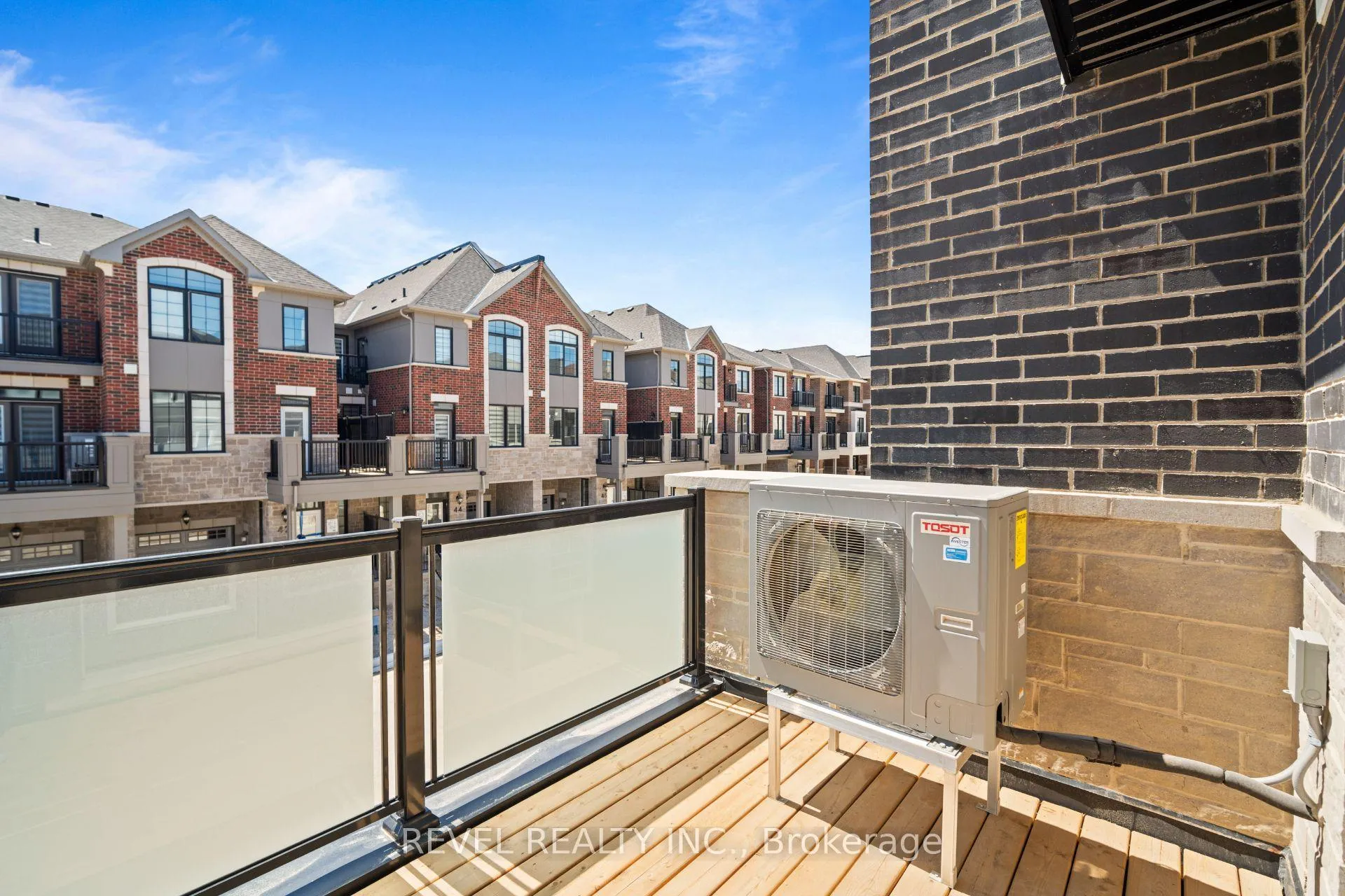 Photo 27 of 22 Vickerman Street, Brampton, Northwest Brampton — HOMEH