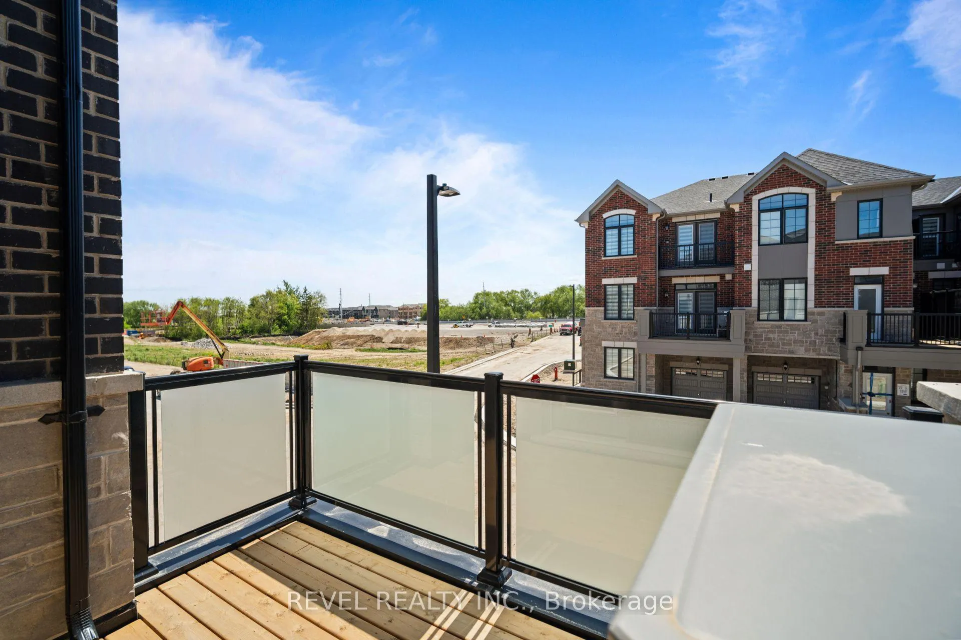 Photo 28 of 22 Vickerman Street, Brampton, Northwest Brampton — HOMEH
