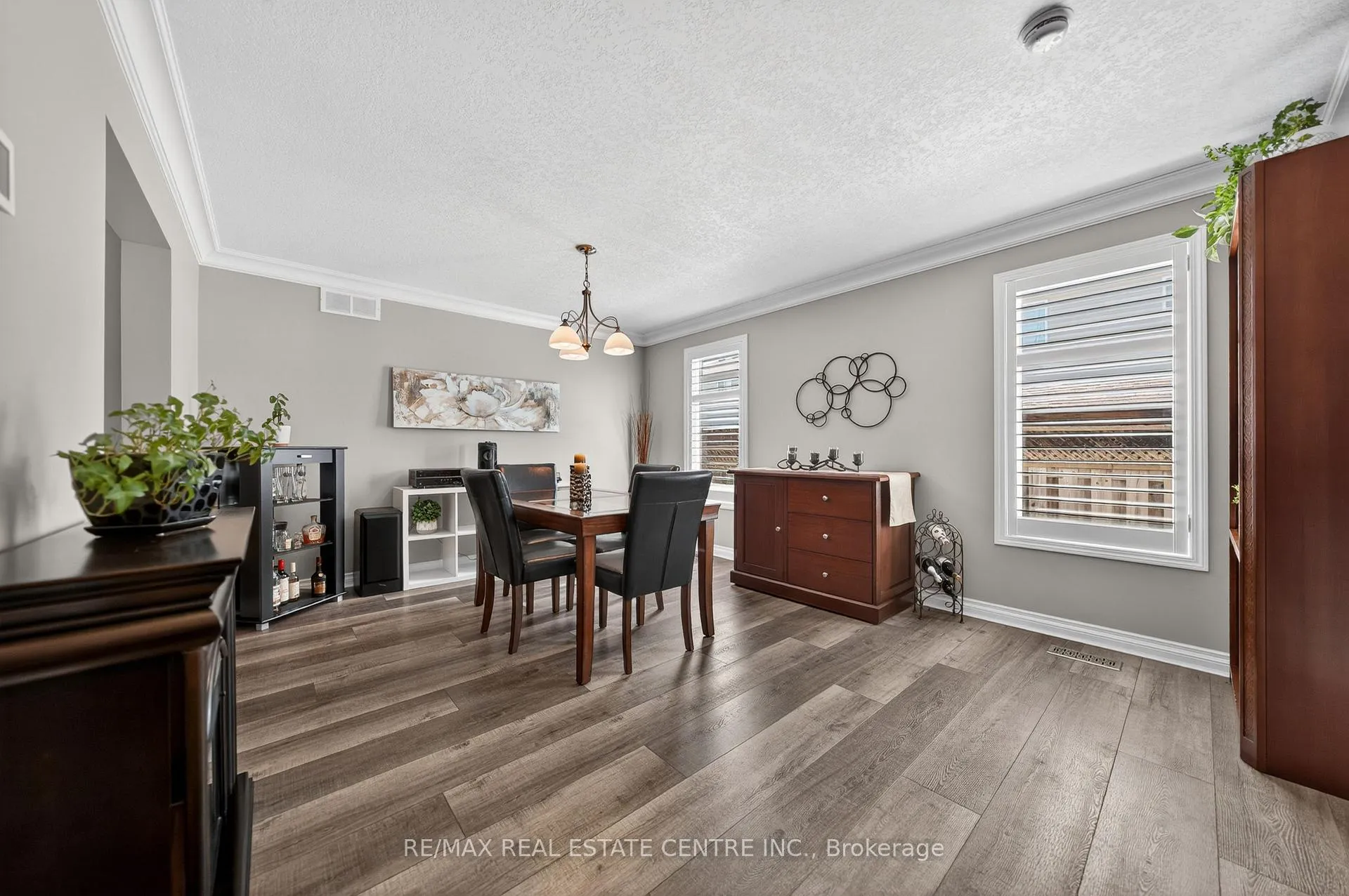 Photo 8 of 63 Pentland Drive, Cambridge — HOMEH