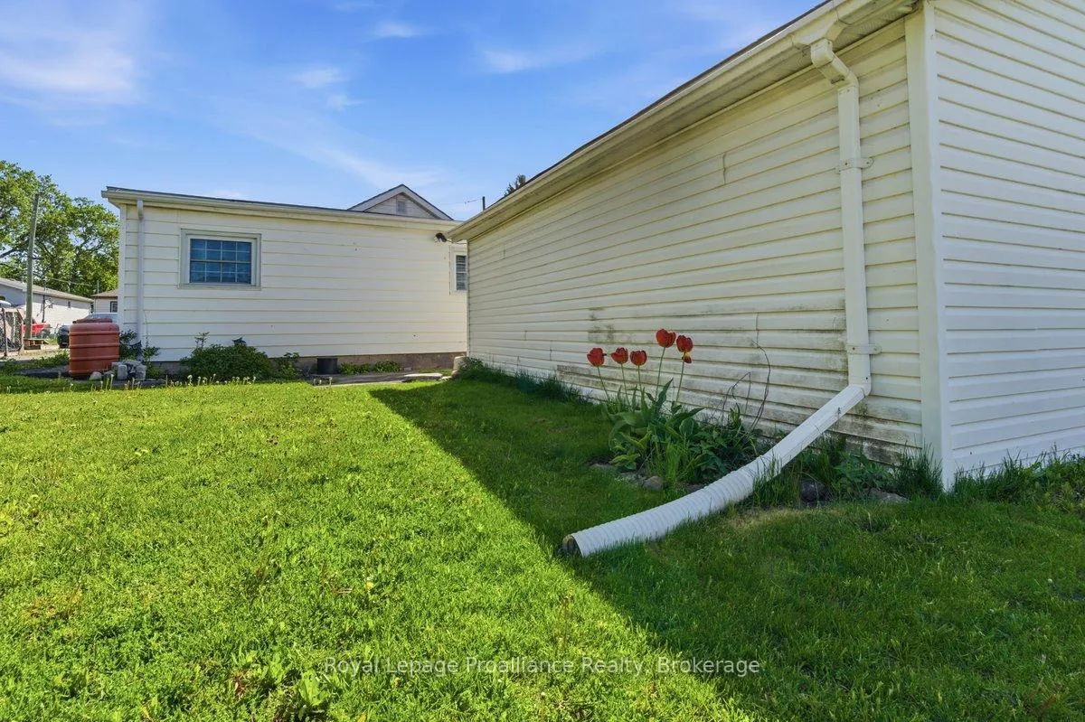 Photo 41 of 14 Ramsay Avenue, Quinte West, Trenton Ward — HOMEH
