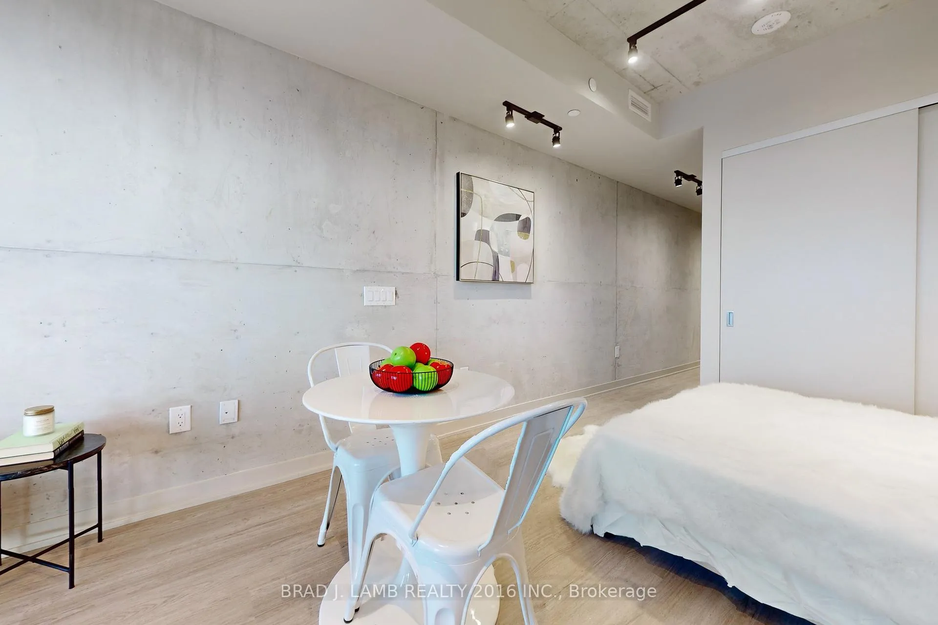 Photo 11 of Unit 1014, 195 McCaul Street, Toronto, Kensington-Chinatown — HOMEH