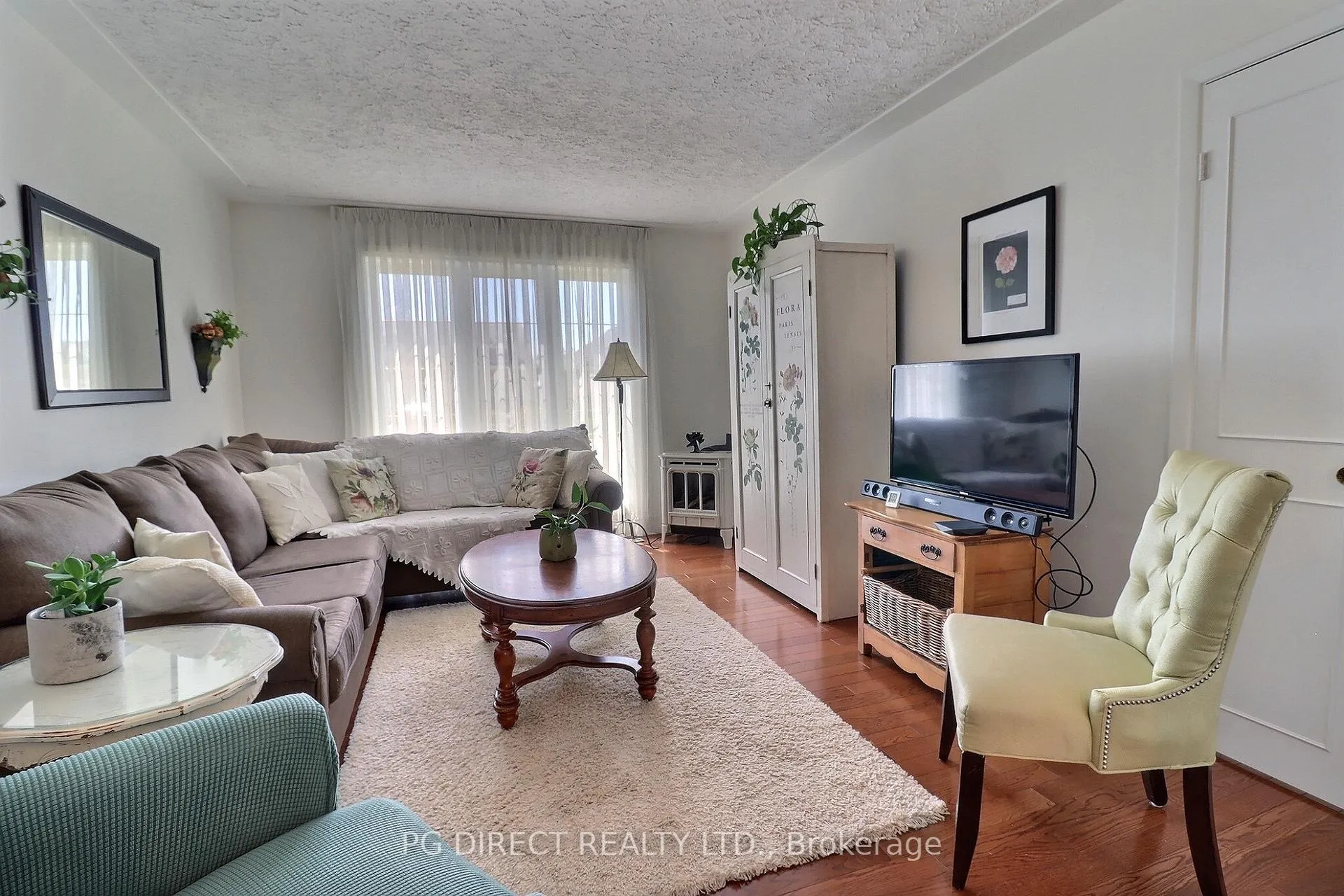 Photo 3 of 188 Byron Avenue, Thames Centre, Dorchester — HOMEH