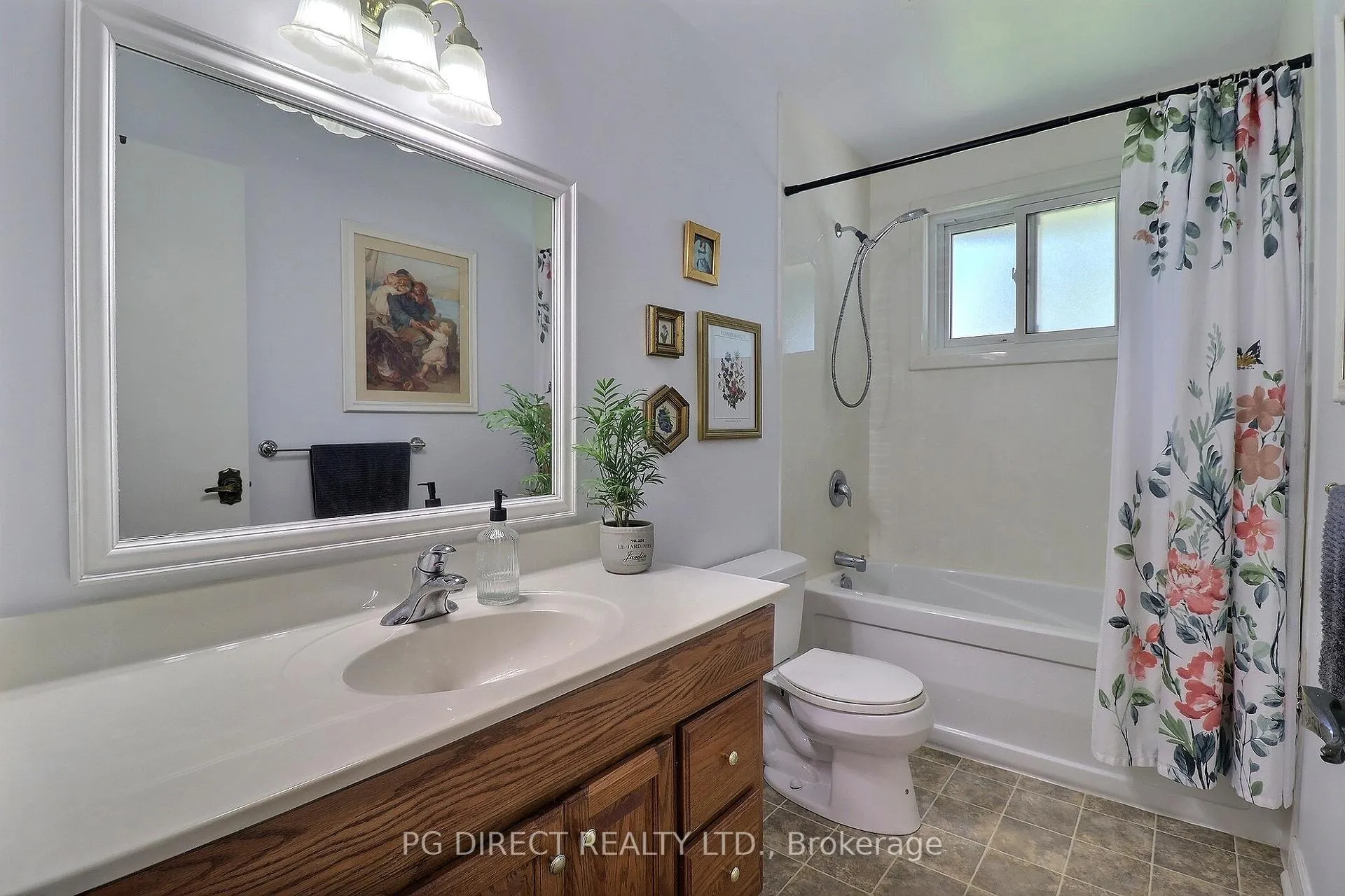 Photo 10 of 188 Byron Avenue, Thames Centre, Dorchester — HOMEH