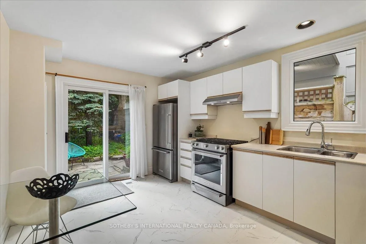 Photo 15 of 452 Sumach Street, Toronto, Cabbagetown-South St. James Town — HOMEH