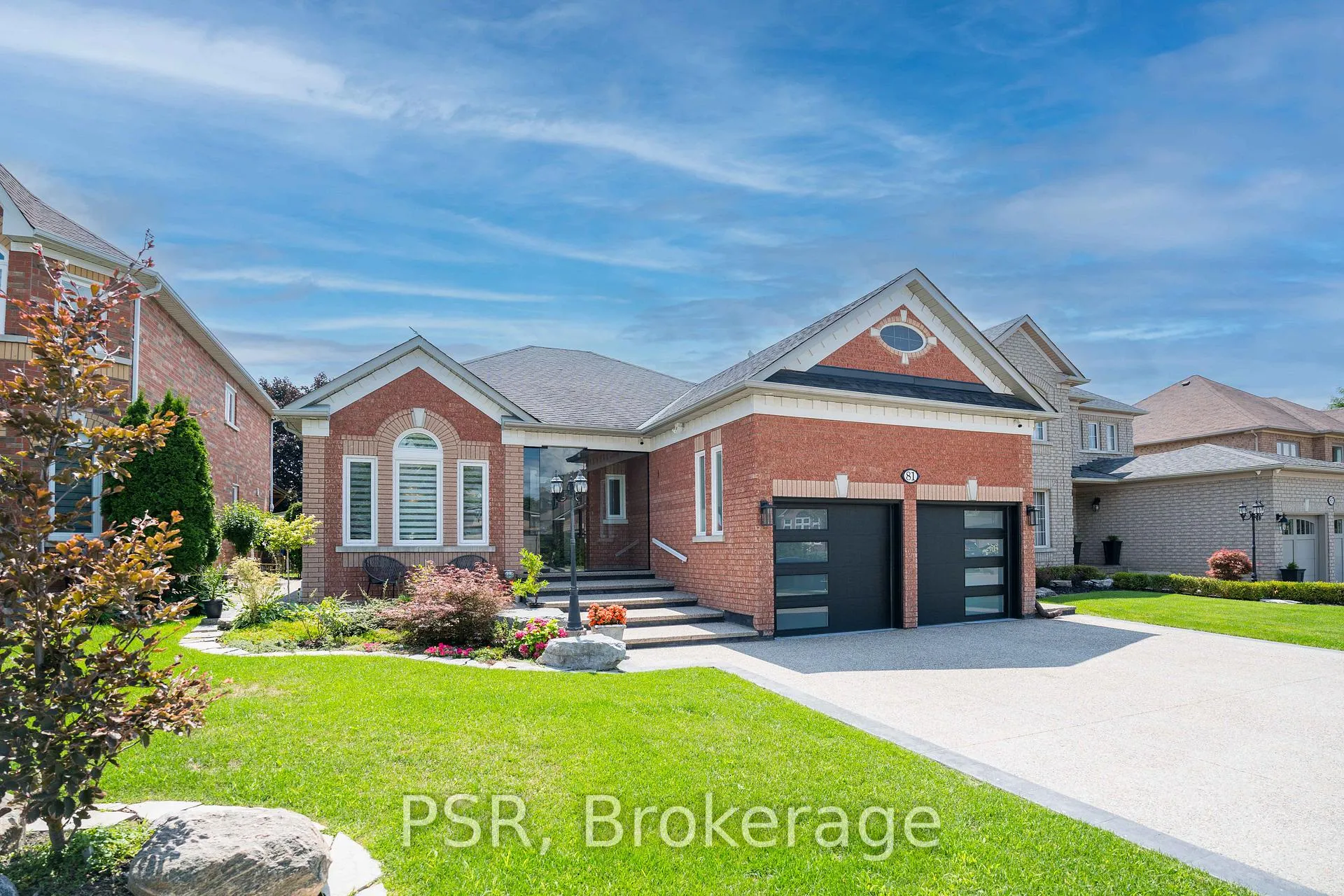 Photo 2 of 81 Shawbridge Boulevard, Vaughan, Islington Woods — HOMEH