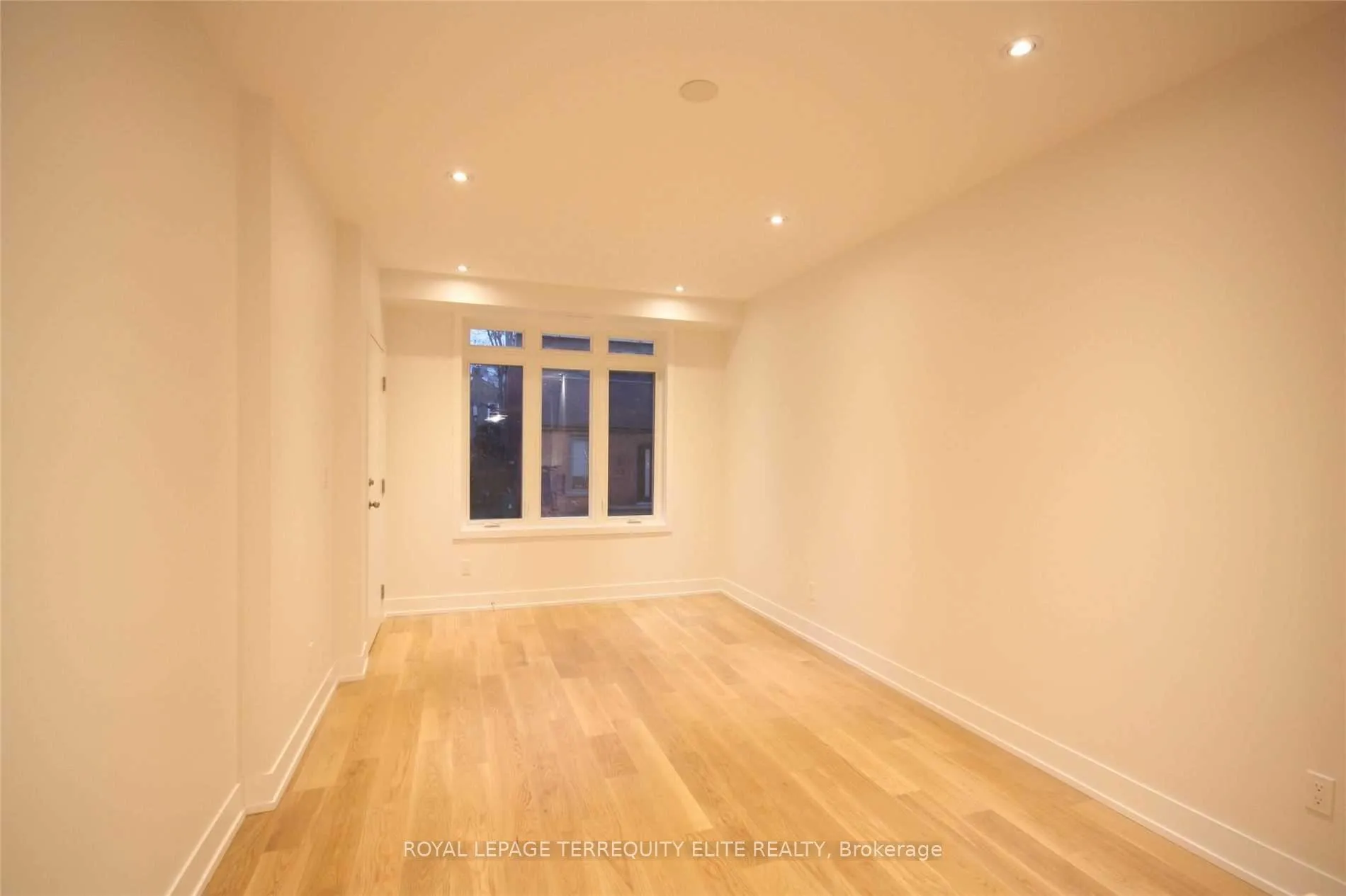 Photo 8 of Unit Main, 34 St Paul Street, Toronto, Moss Park — HOMEH