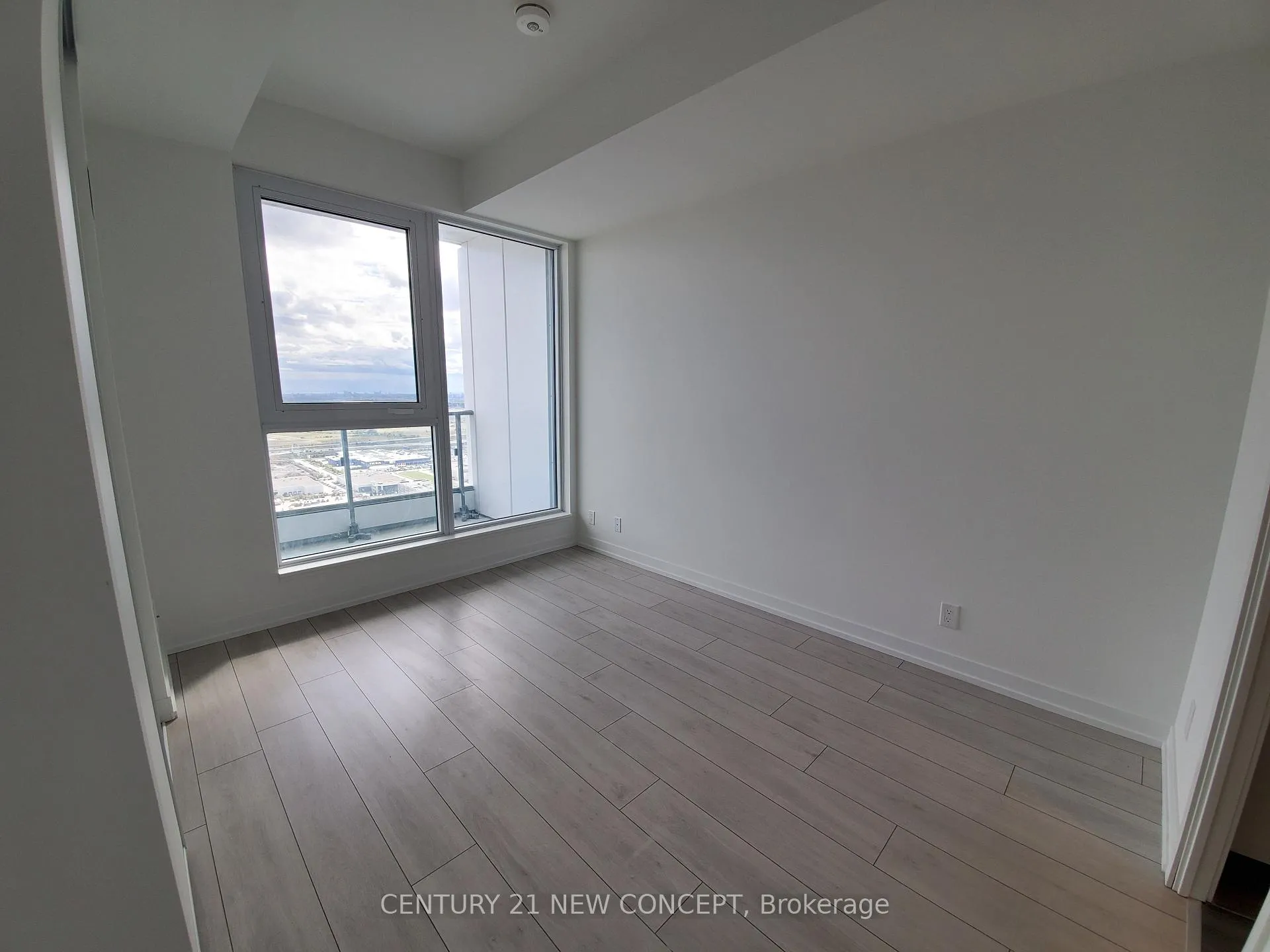 Photo 10 of Unit 4703, 5 Buttermill Avenue, Vaughan, Vaughan Corporate Centre — HOMEH