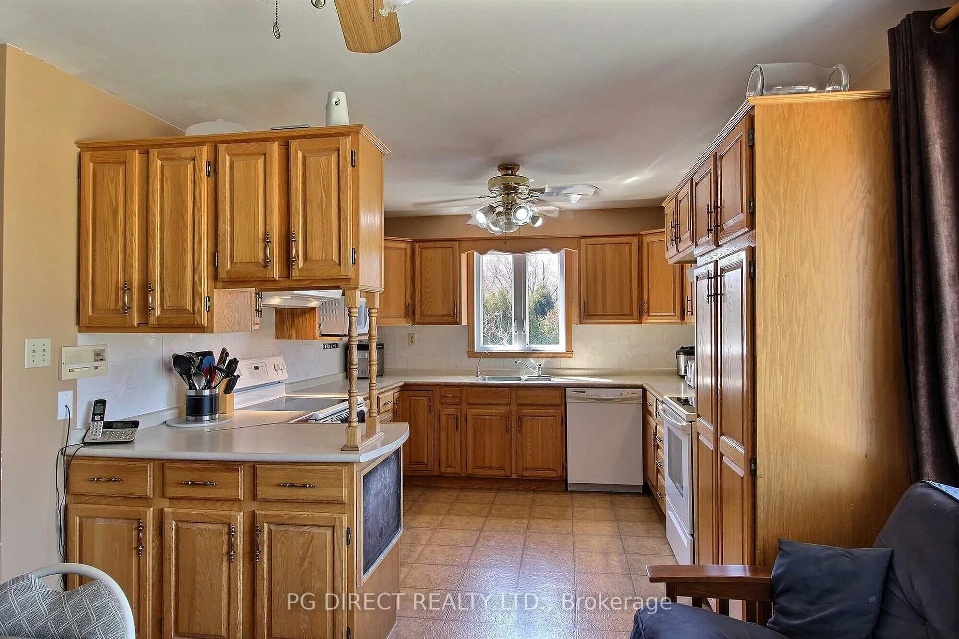Photo 2 of 18824 Glen Road, South Glengarry, South Glengarry (Charlottenburgh) Twp — HOMEH
