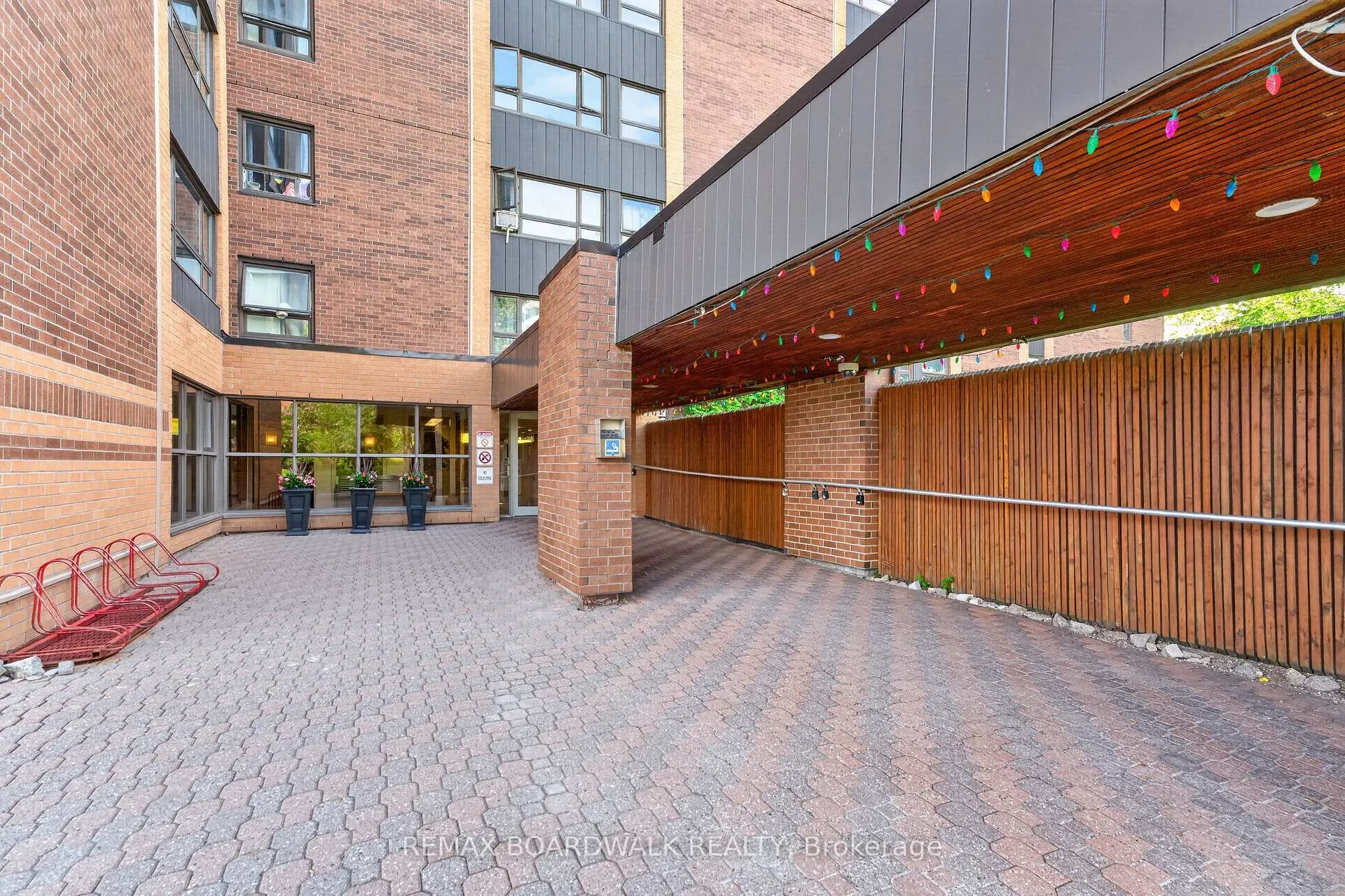 Photo 27 of Unit 308, 1356 Meadowlands Drive E, Ottawa, Borden Farm/Stewart Farm/Carleton Heights/Parkwood Hills — HOMEH