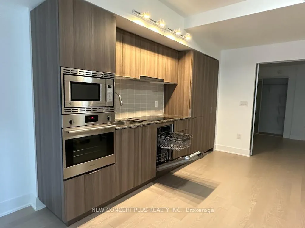 Photo 12 of Unit 719, 955 Bay Street, Toronto, Bay Street Corridor — HOMEH