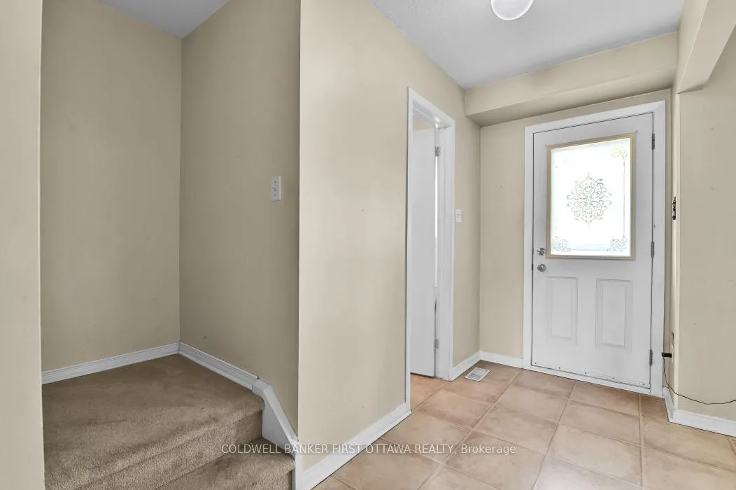 Photo 5 of 86F Seyton Drive, Ottawa, Westcliffe Estates — HOMEH
