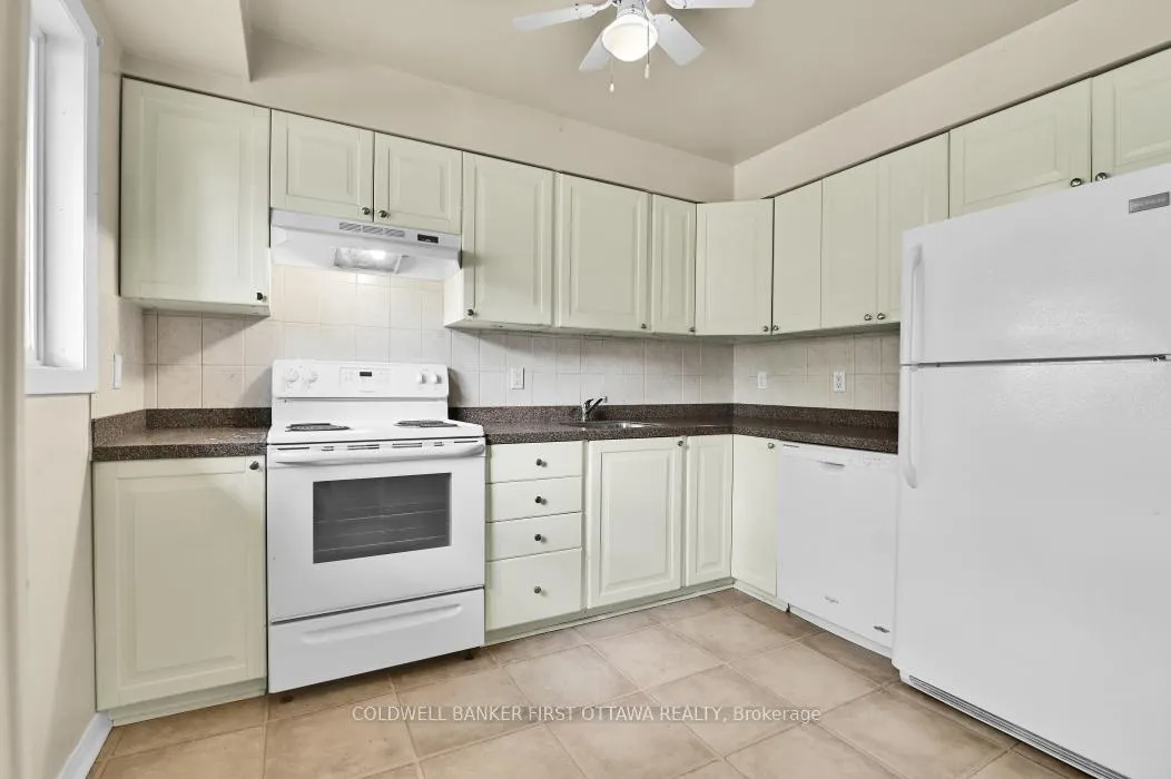 Photo 7 of 86F Seyton Drive, Ottawa, Westcliffe Estates — HOMEH