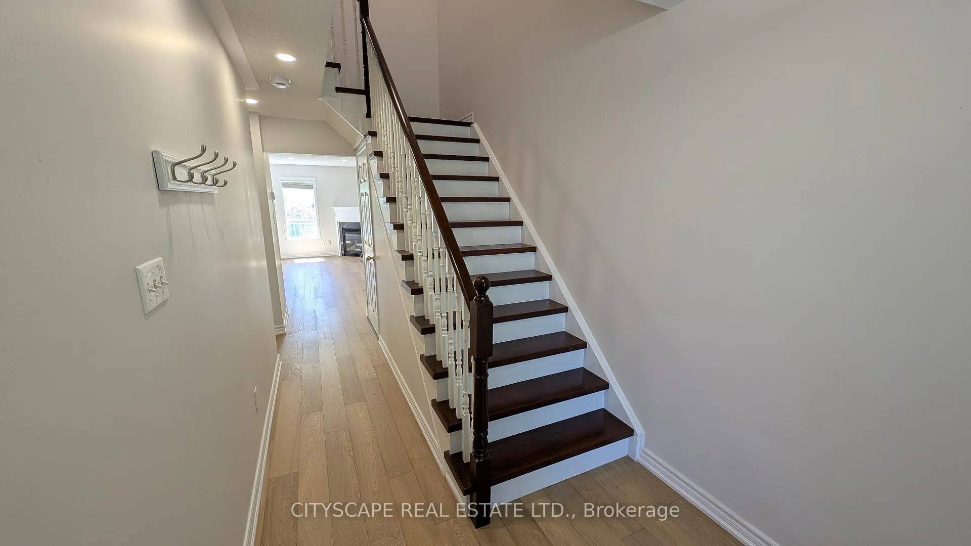 Photo 4 of 1850 Imperial Way, Burlington, Uptown — HOMEH