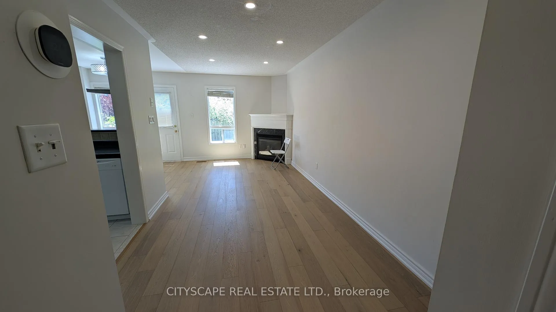 Photo 5 of 1850 Imperial Way, Burlington, Uptown — HOMEH