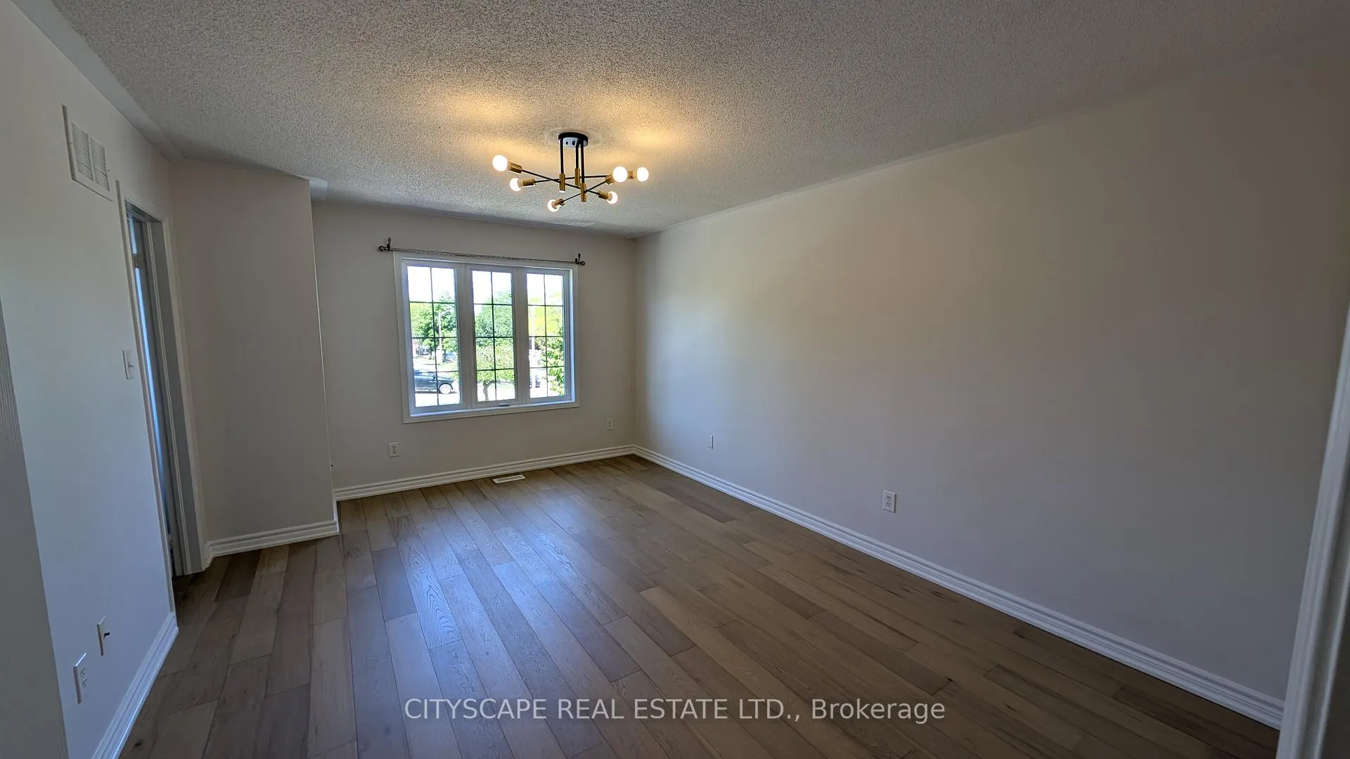 Photo 13 of 1850 Imperial Way, Burlington, Uptown — HOMEH