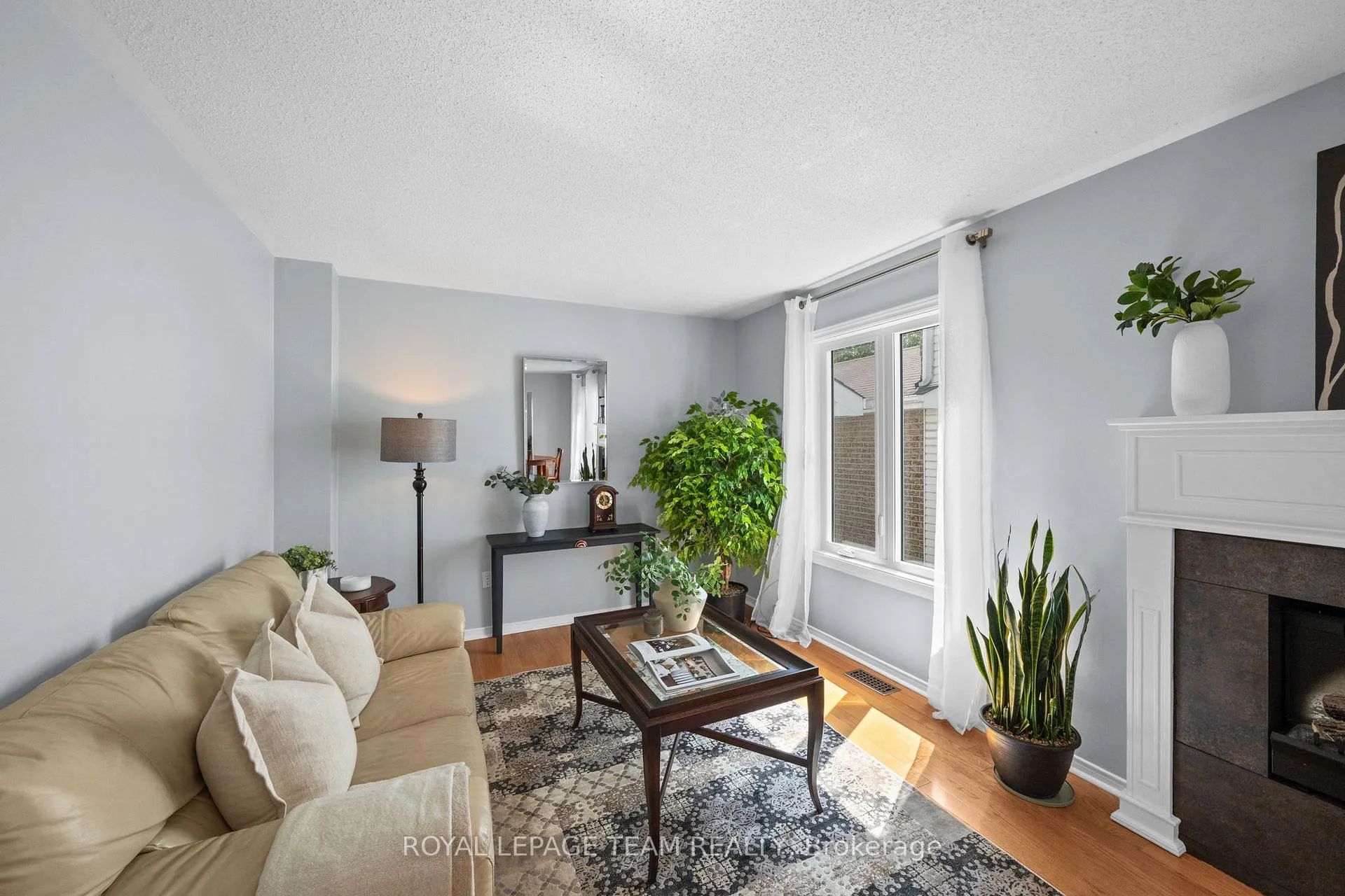 Photo 7 of 2 Ipswich Terrace, Ottawa, Kanata - Morgan's Grant/South March — HOMEH