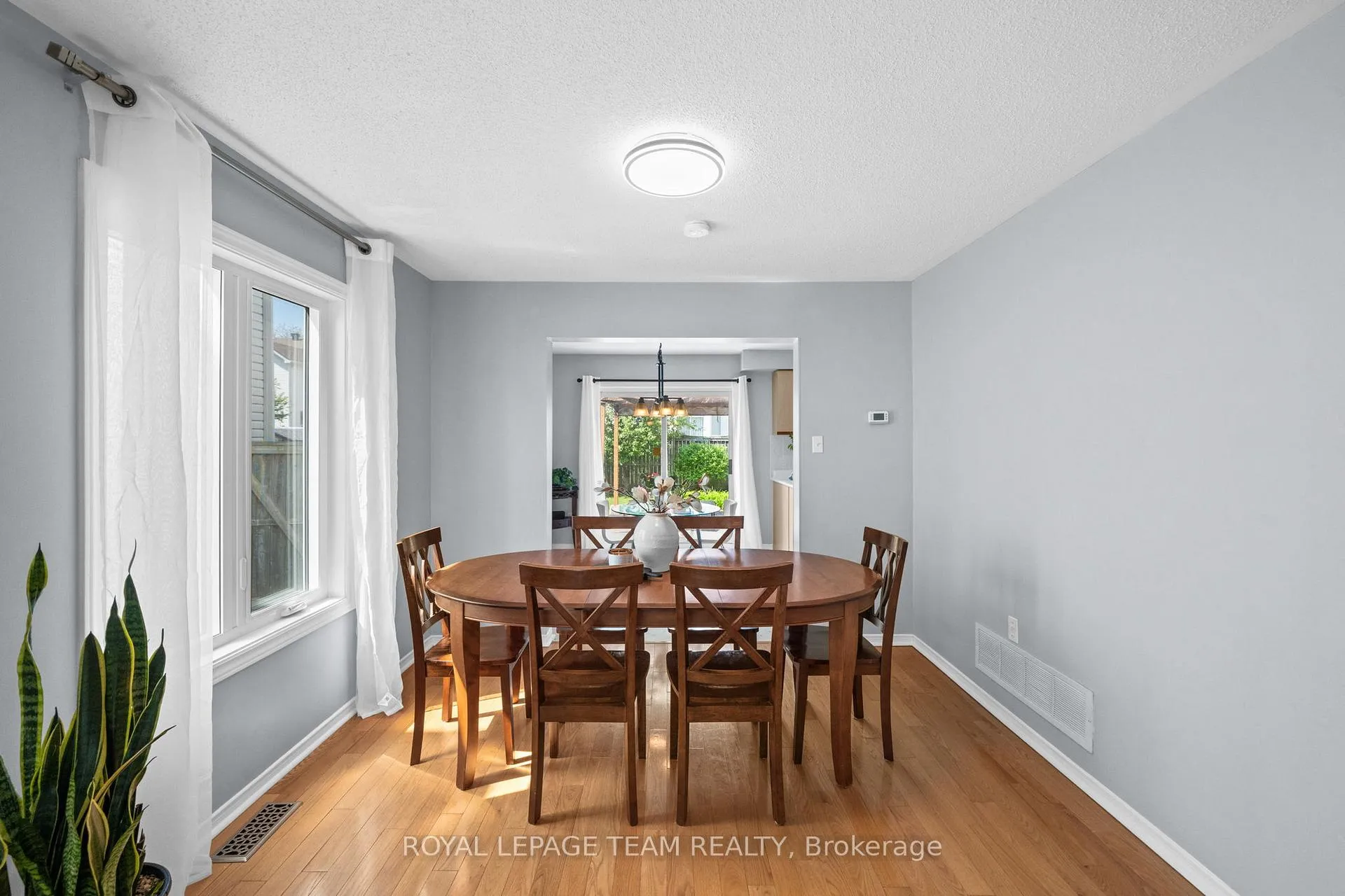 Photo 10 of 2 Ipswich Terrace, Ottawa, Kanata - Morgan's Grant/South March — HOMEH