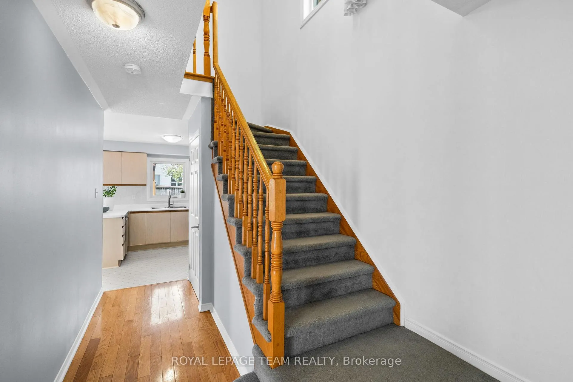 Photo 11 of 2 Ipswich Terrace, Ottawa, Kanata - Morgan's Grant/South March — HOMEH