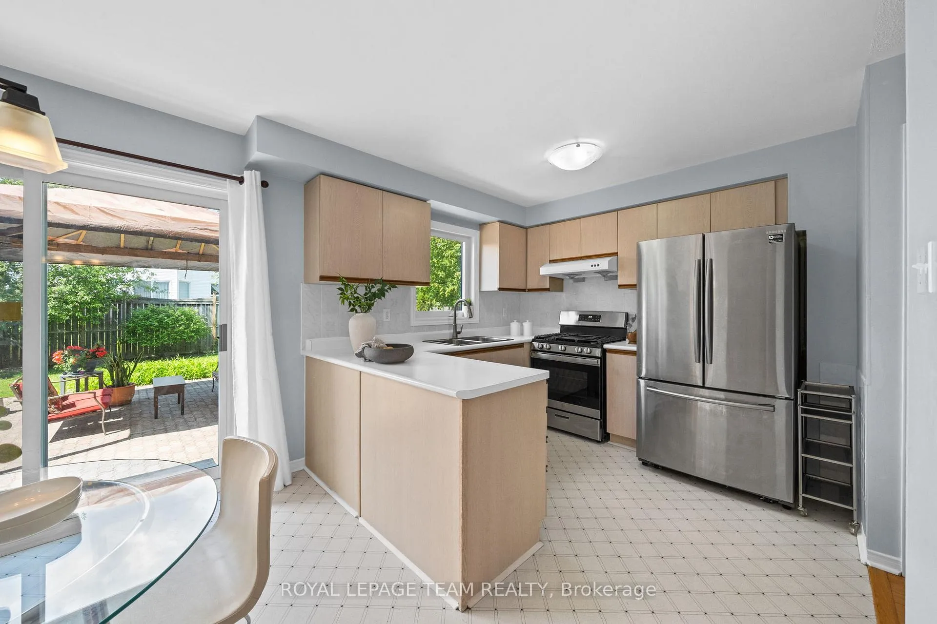 Photo 15 of 2 Ipswich Terrace, Ottawa, Kanata - Morgan's Grant/South March — HOMEH