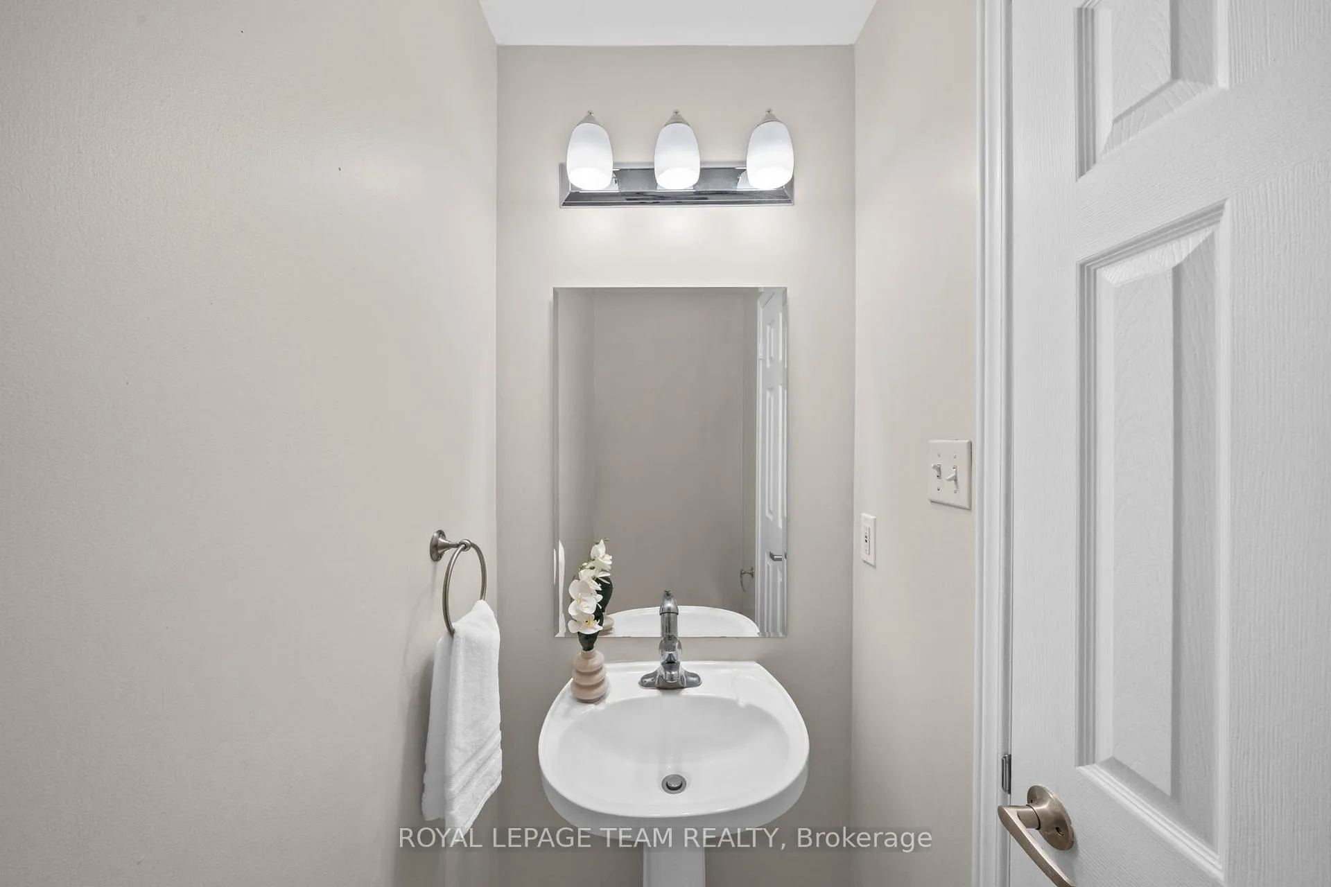 Photo 19 of 2 Ipswich Terrace, Ottawa, Kanata - Morgan's Grant/South March — HOMEH