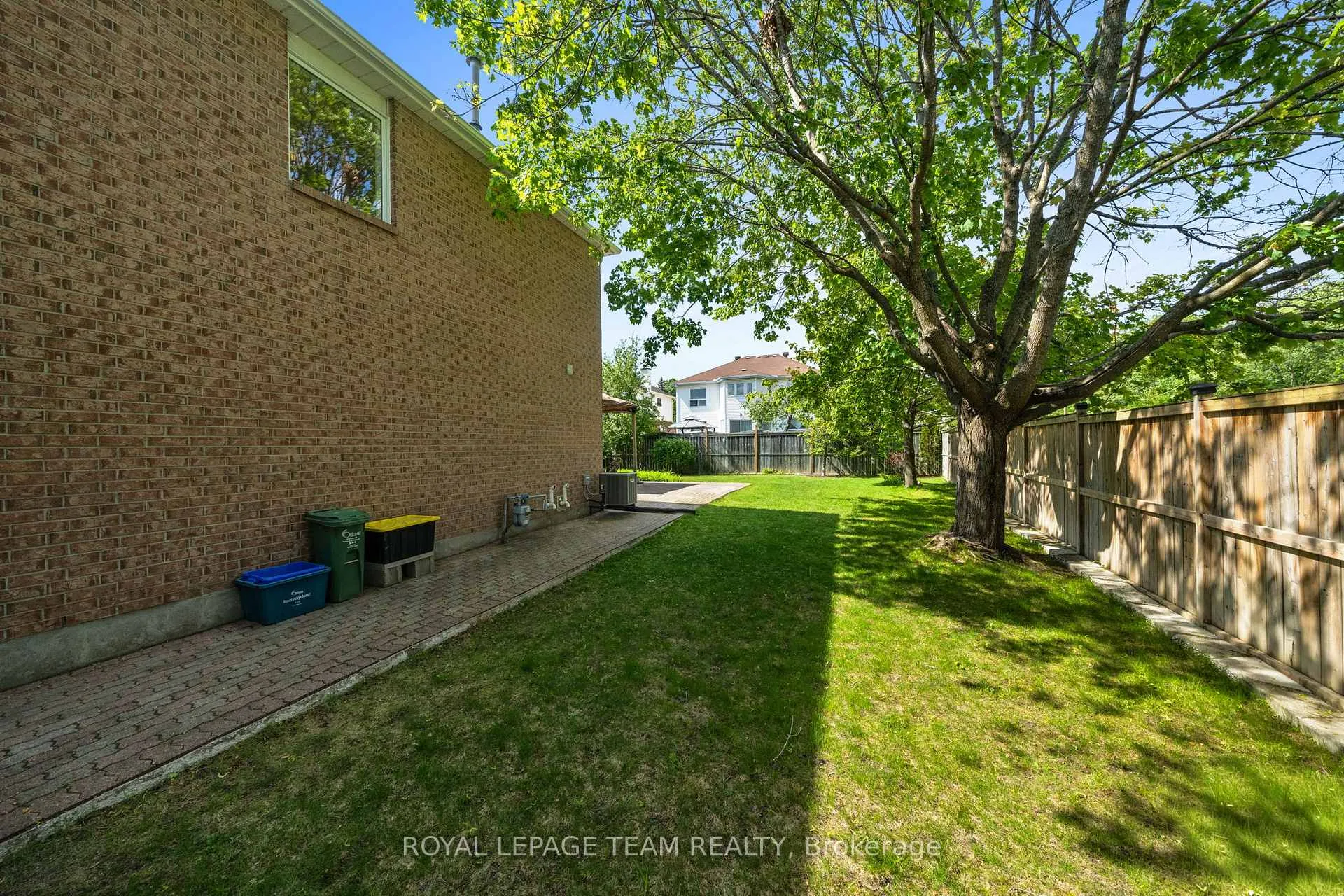 Photo 41 of 2 Ipswich Terrace, Ottawa, Kanata - Morgan's Grant/South March — HOMEH