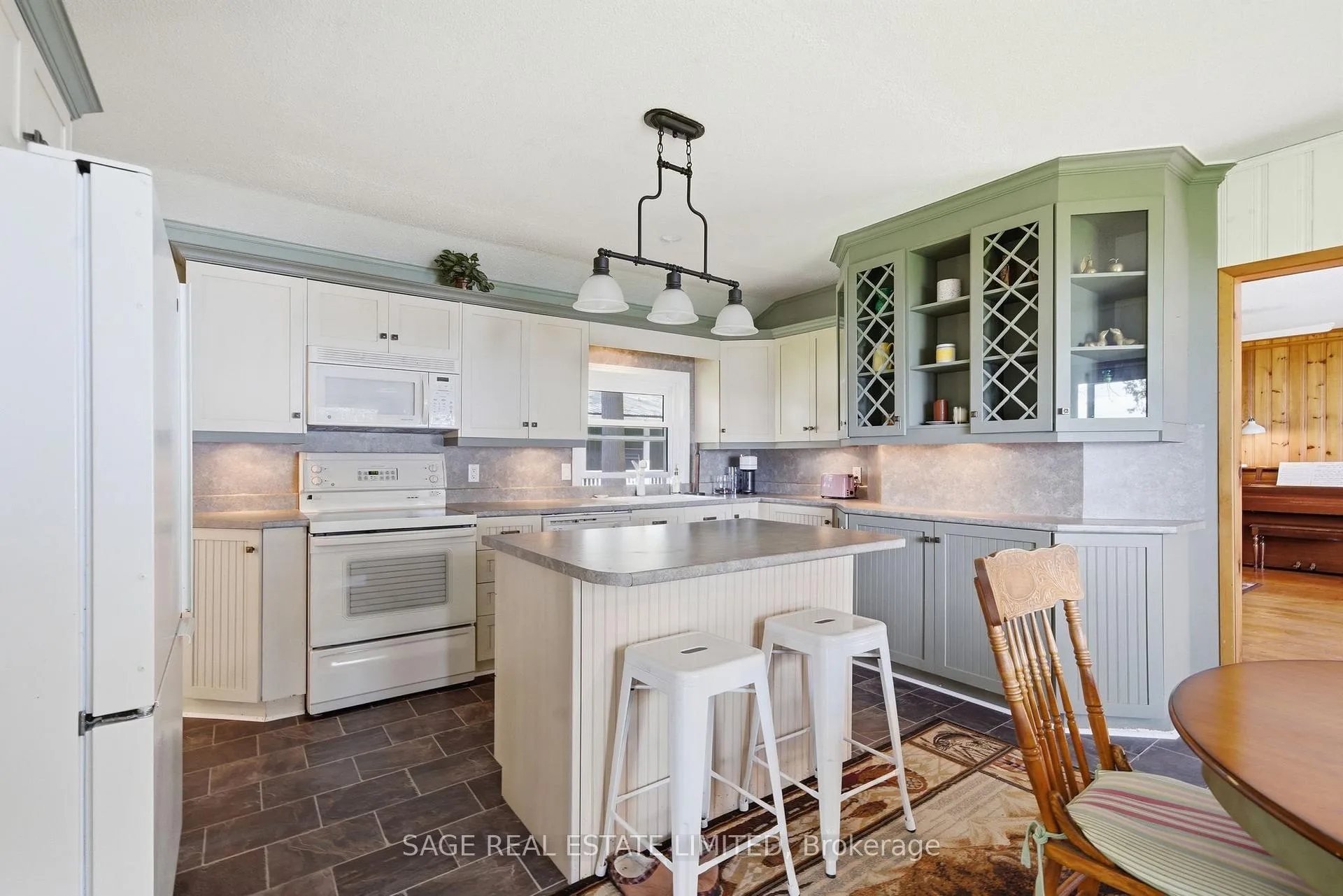 Photo 35 of 141 Sandy Point Road, Kawartha Lakes, Verulam — HOMEH