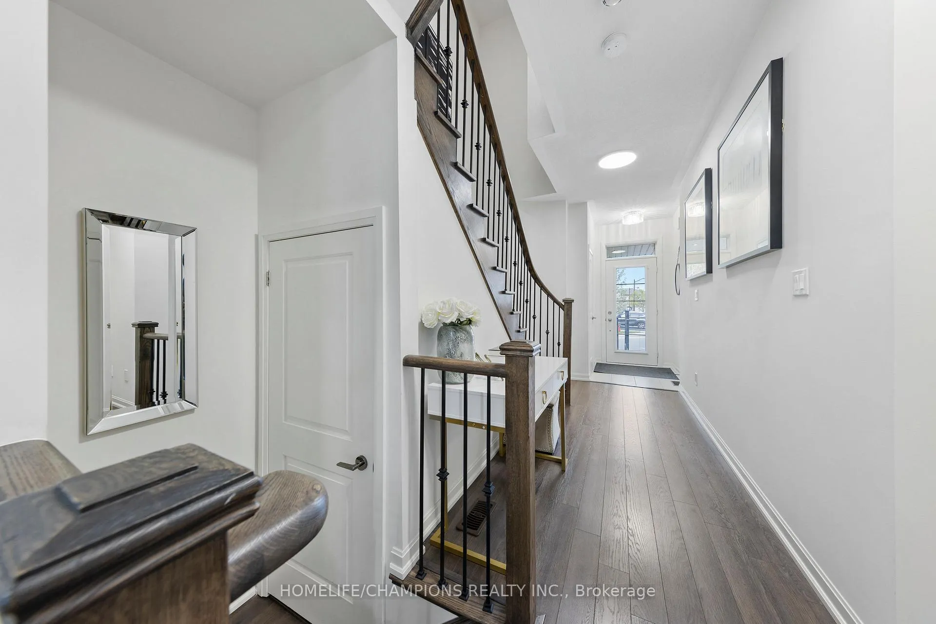 Photo 17 of 38 Longshore Way, Whitby, Port Whitby — HOMEH