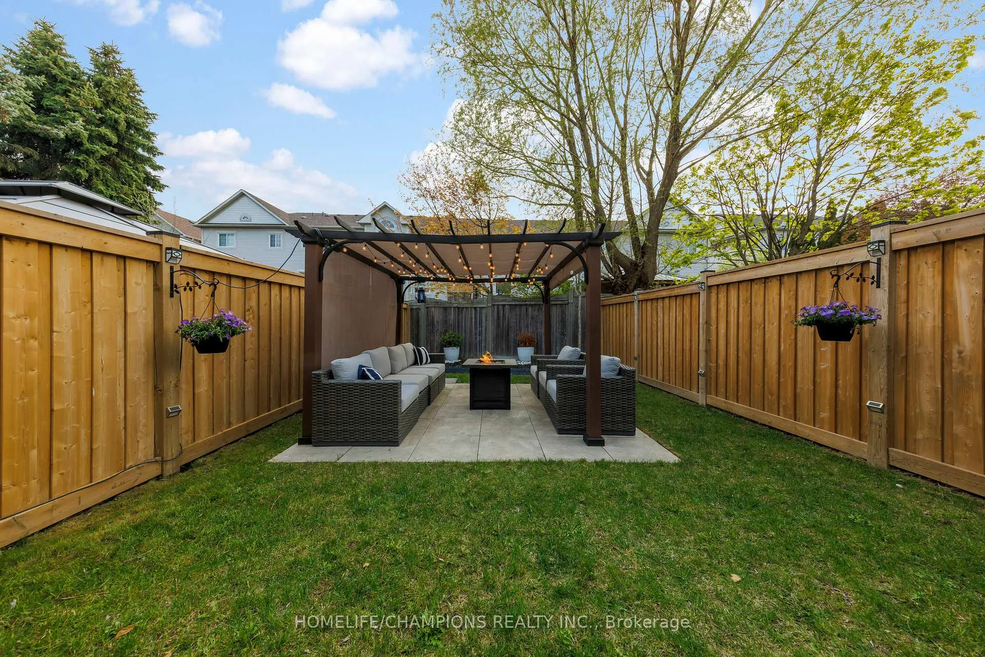 Photo 37 of 38 Longshore Way, Whitby, Port Whitby — HOMEH