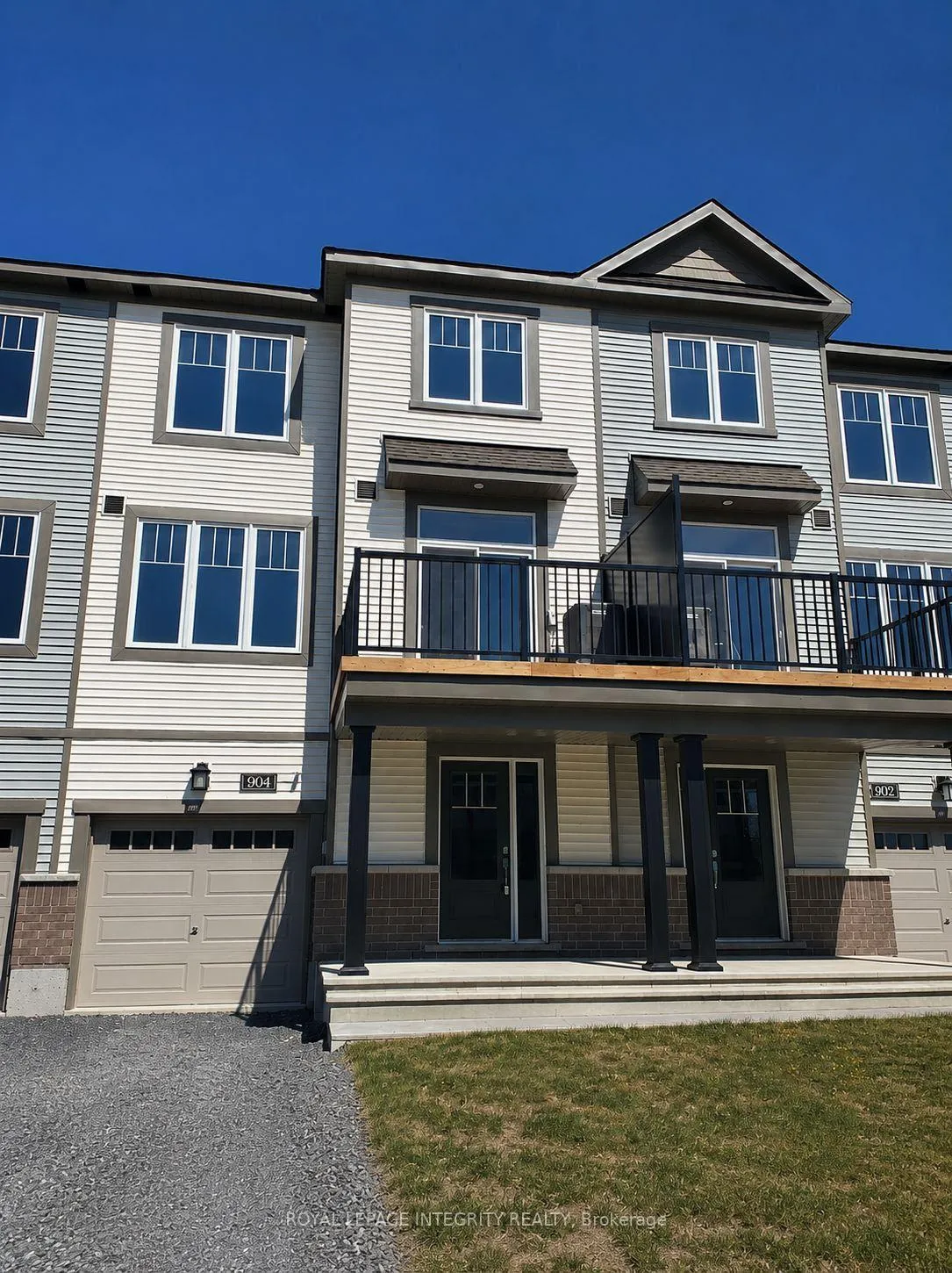 Front of 904 Lixnaw Court