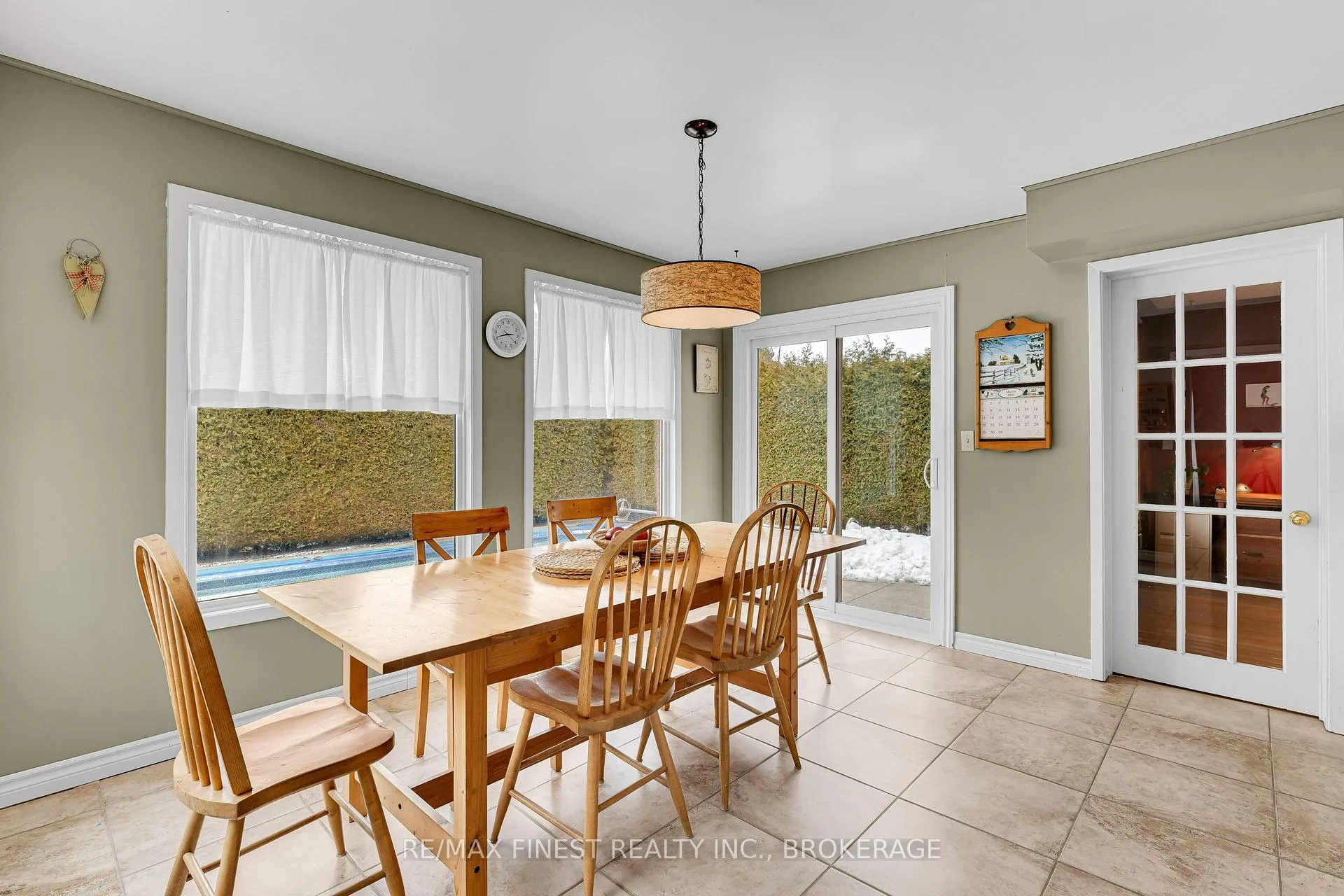 Photo 10 of 838 Woodside Drive, Kingston, North of Taylor-Kidd Blvd — HOMEH