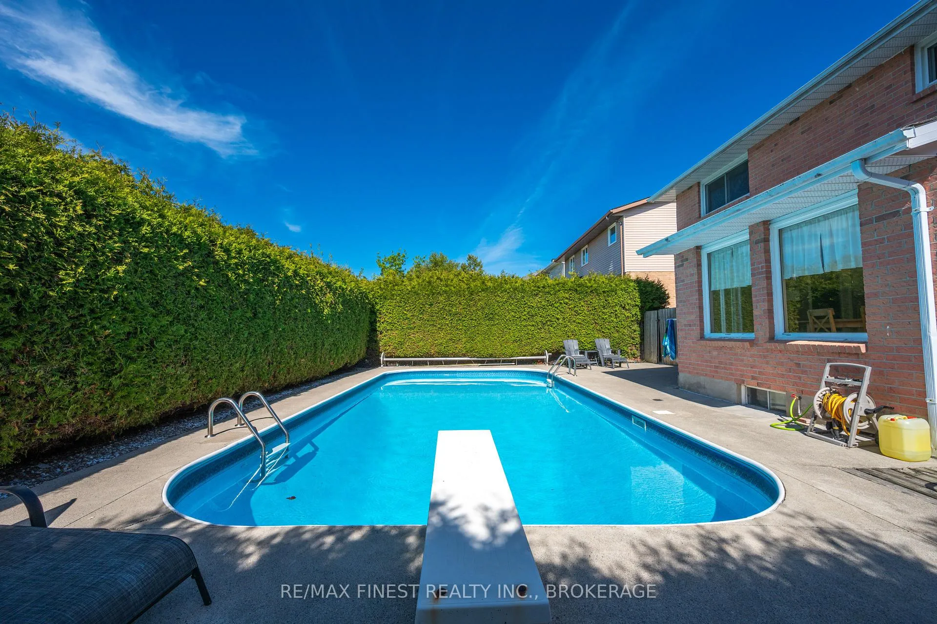 Photo 40 of 838 Woodside Drive, Kingston, North of Taylor-Kidd Blvd — HOMEH