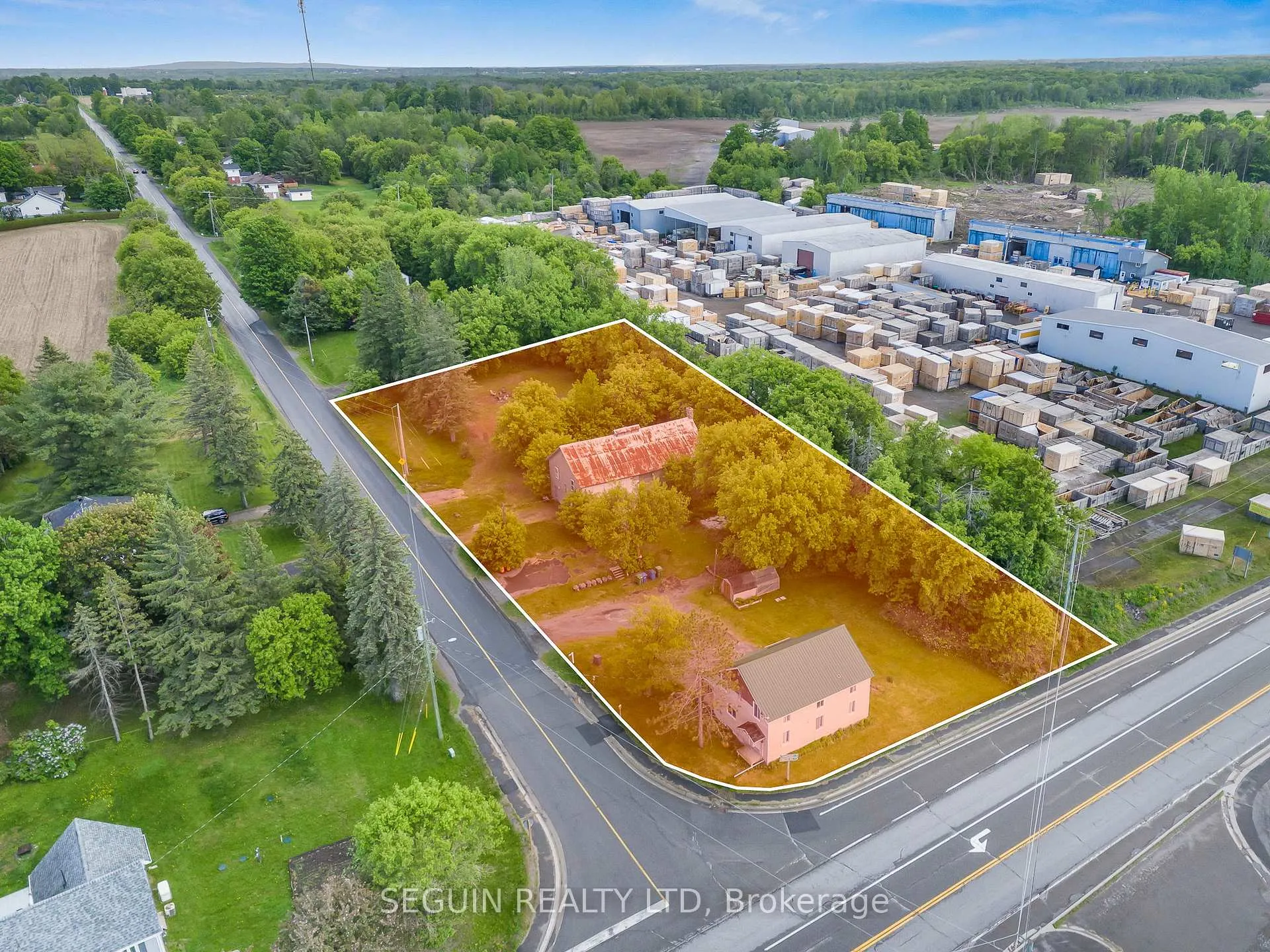 Photo 2 of 1050 Greenlane Road, Champlain, Champlain Twp — HOMEH