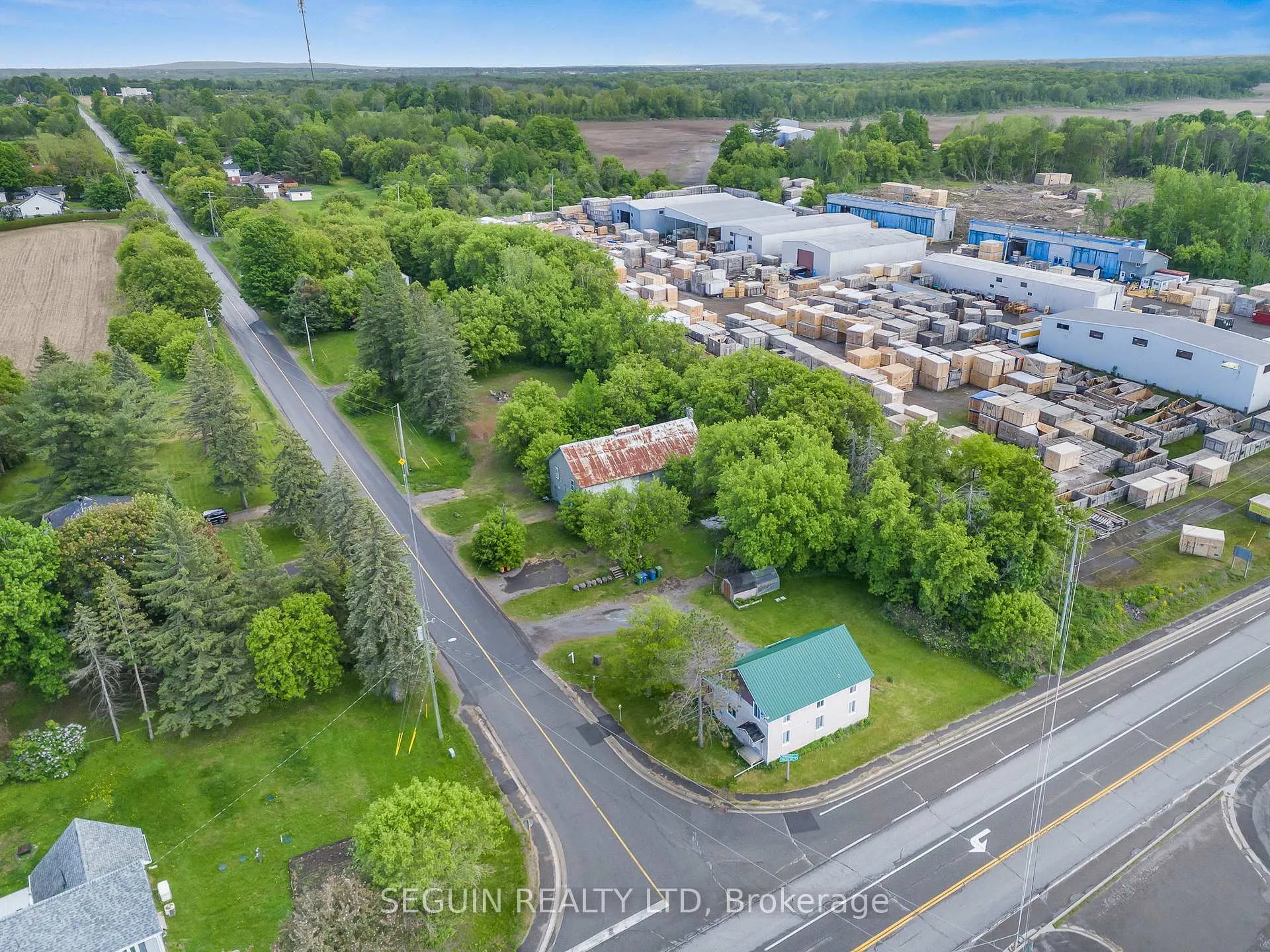 Photo 7 of 1050 Greenlane Road, Champlain, Champlain Twp — HOMEH