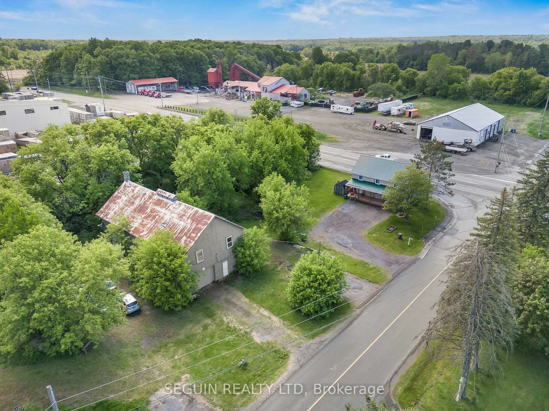 Photo 11 of 1050 Greenlane Road, Champlain, Champlain Twp — HOMEH