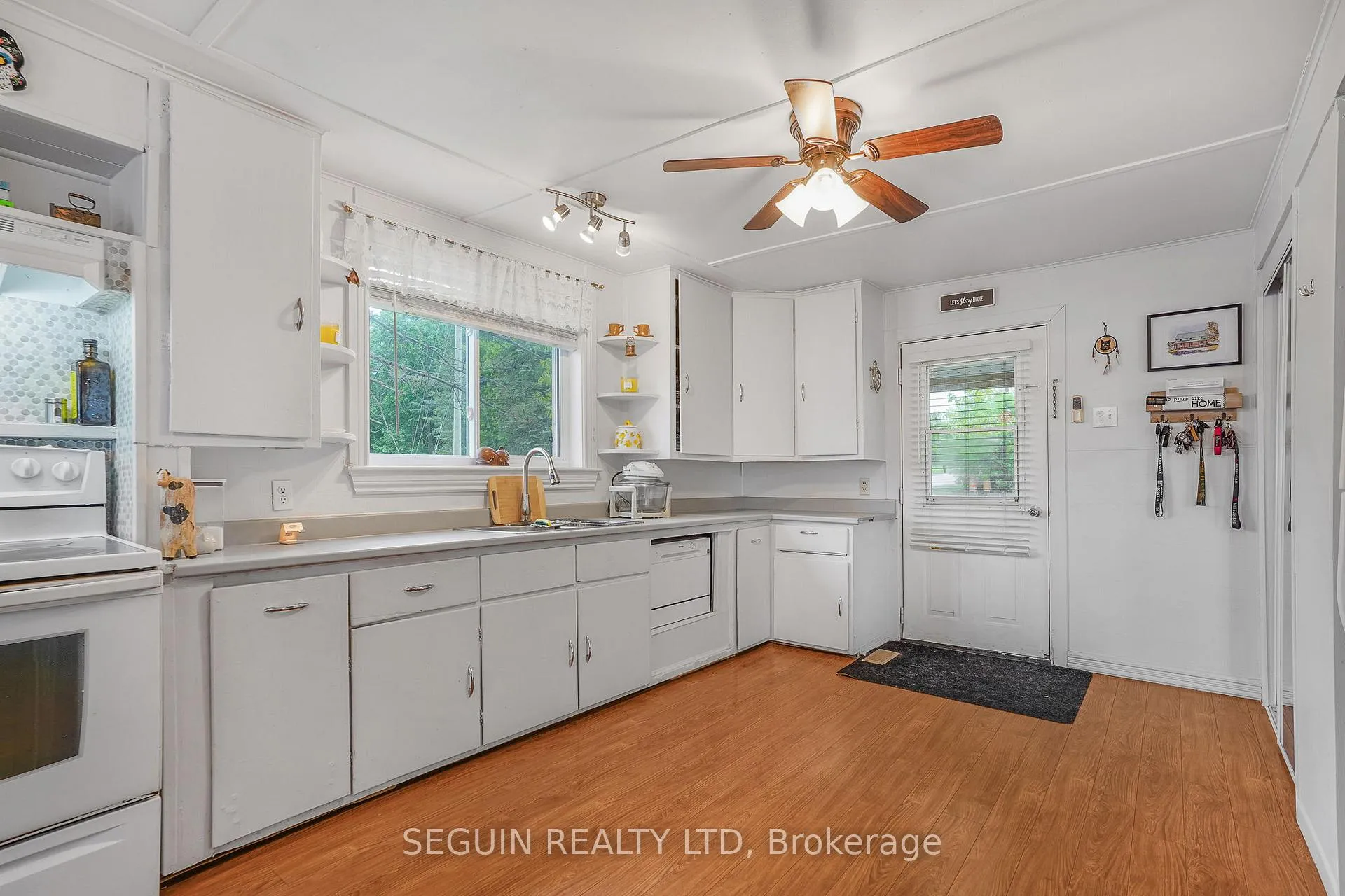 Photo 14 of 1050 Greenlane Road, Champlain, Champlain Twp — HOMEH
