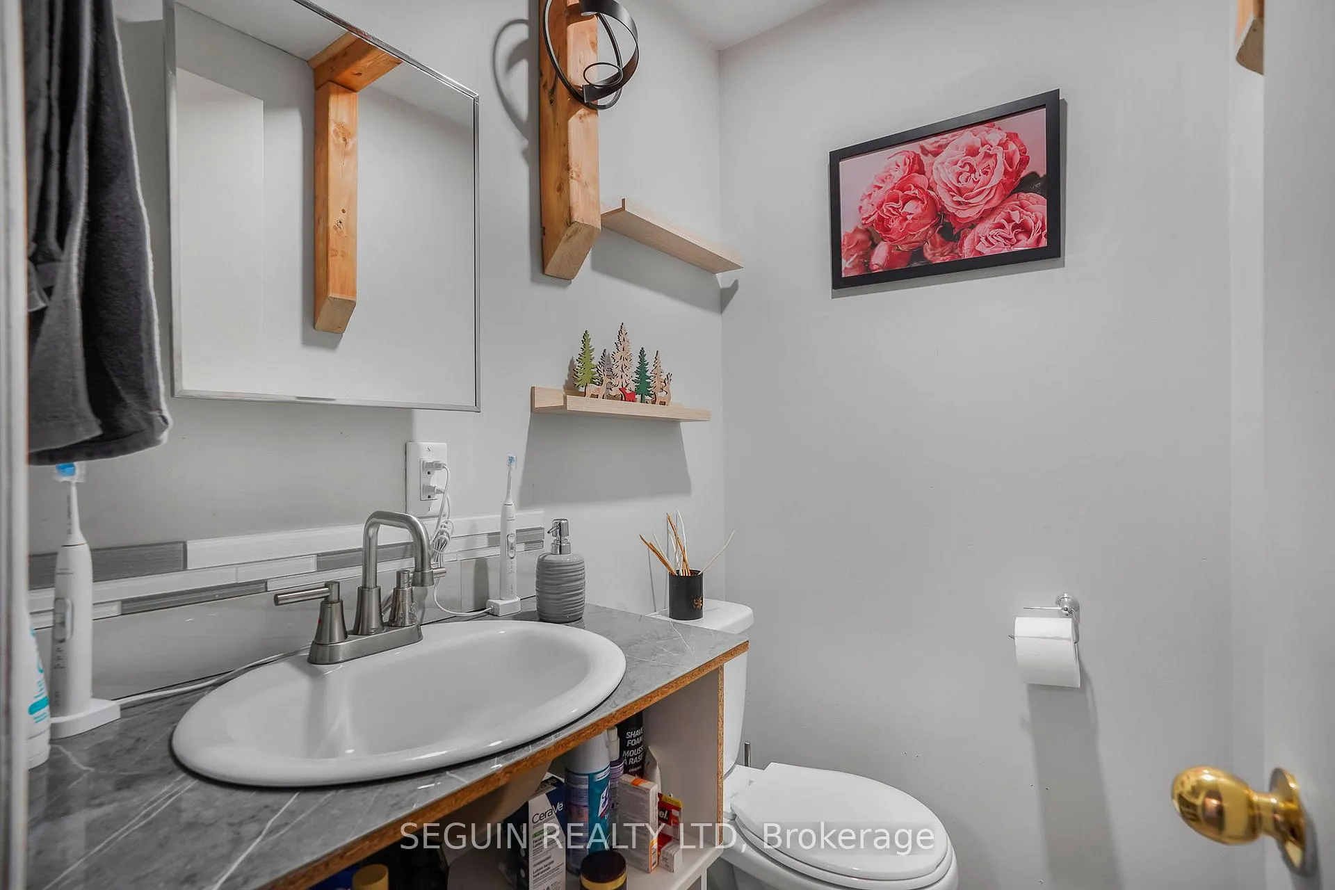 Photo 35 of 1050 Greenlane Road, Champlain, Champlain Twp — HOMEH