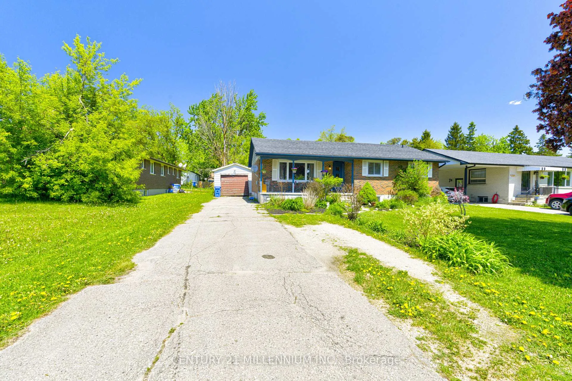 Photo 1 of 210 Centre Street, Shelburne — HOMEH