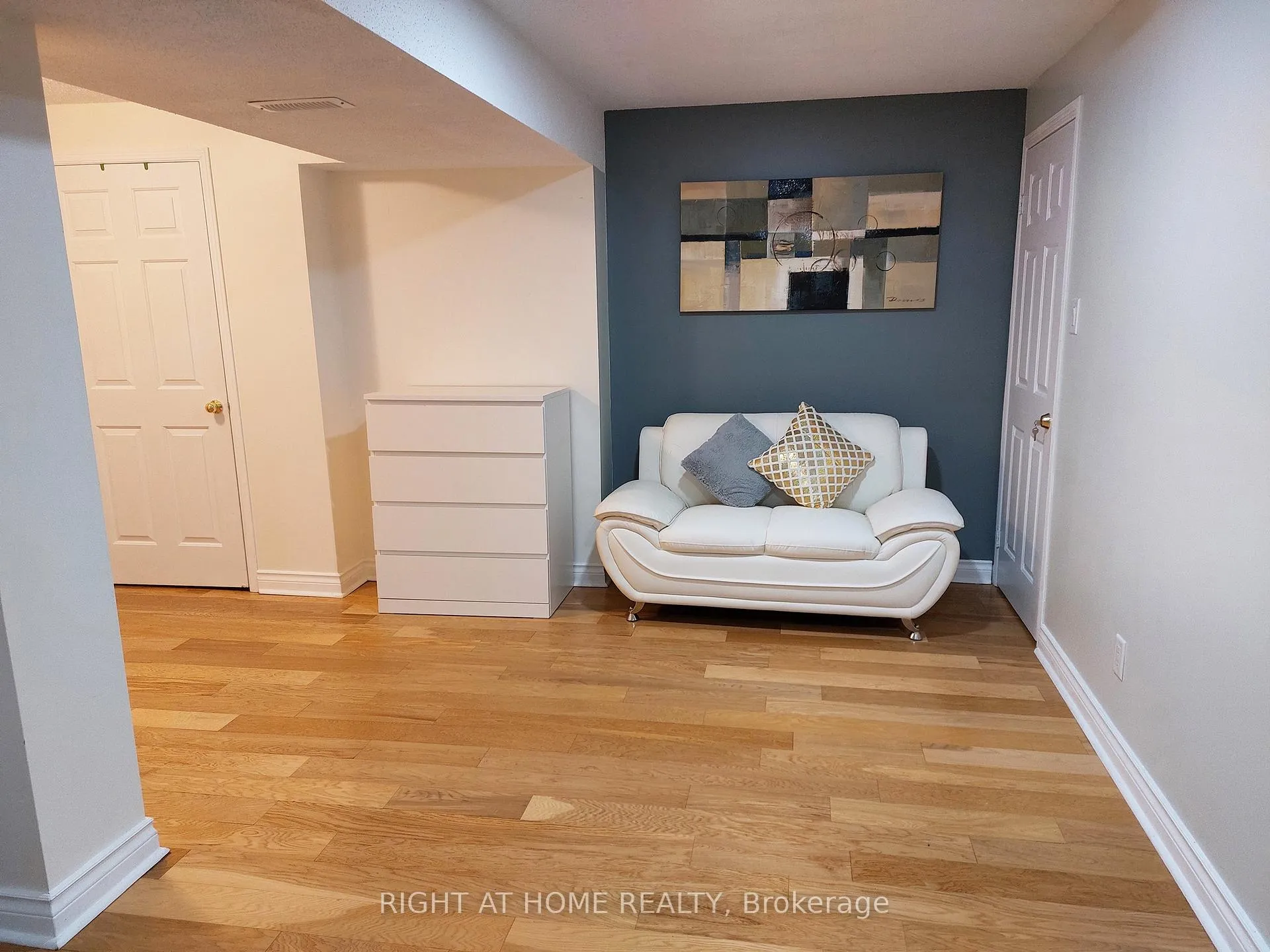 Photo 4 of 151 Keffer Circle, Newmarket, Armitage — HOMEH