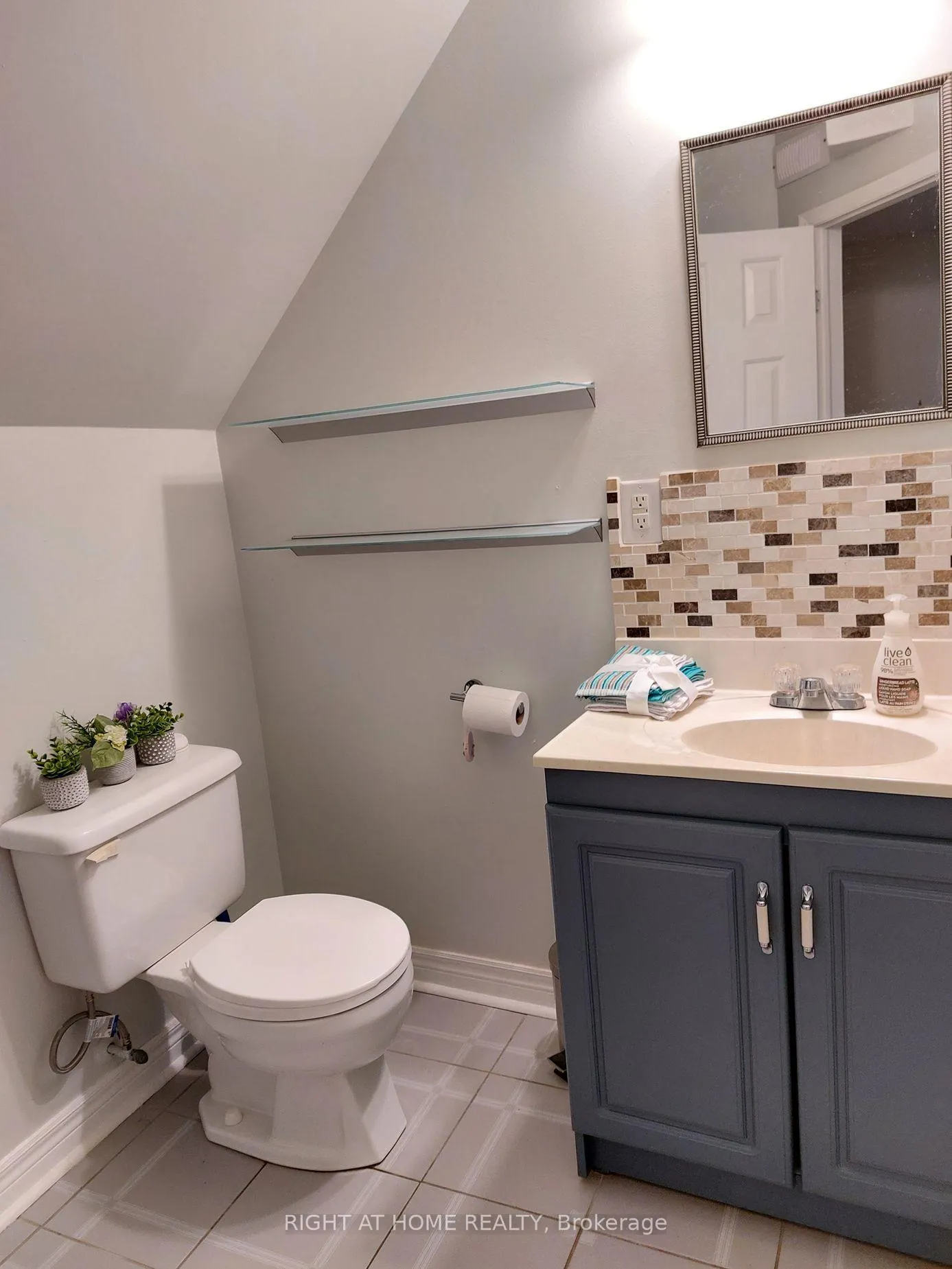 Photo 15 of 151 Keffer Circle, Newmarket, Armitage — HOMEH