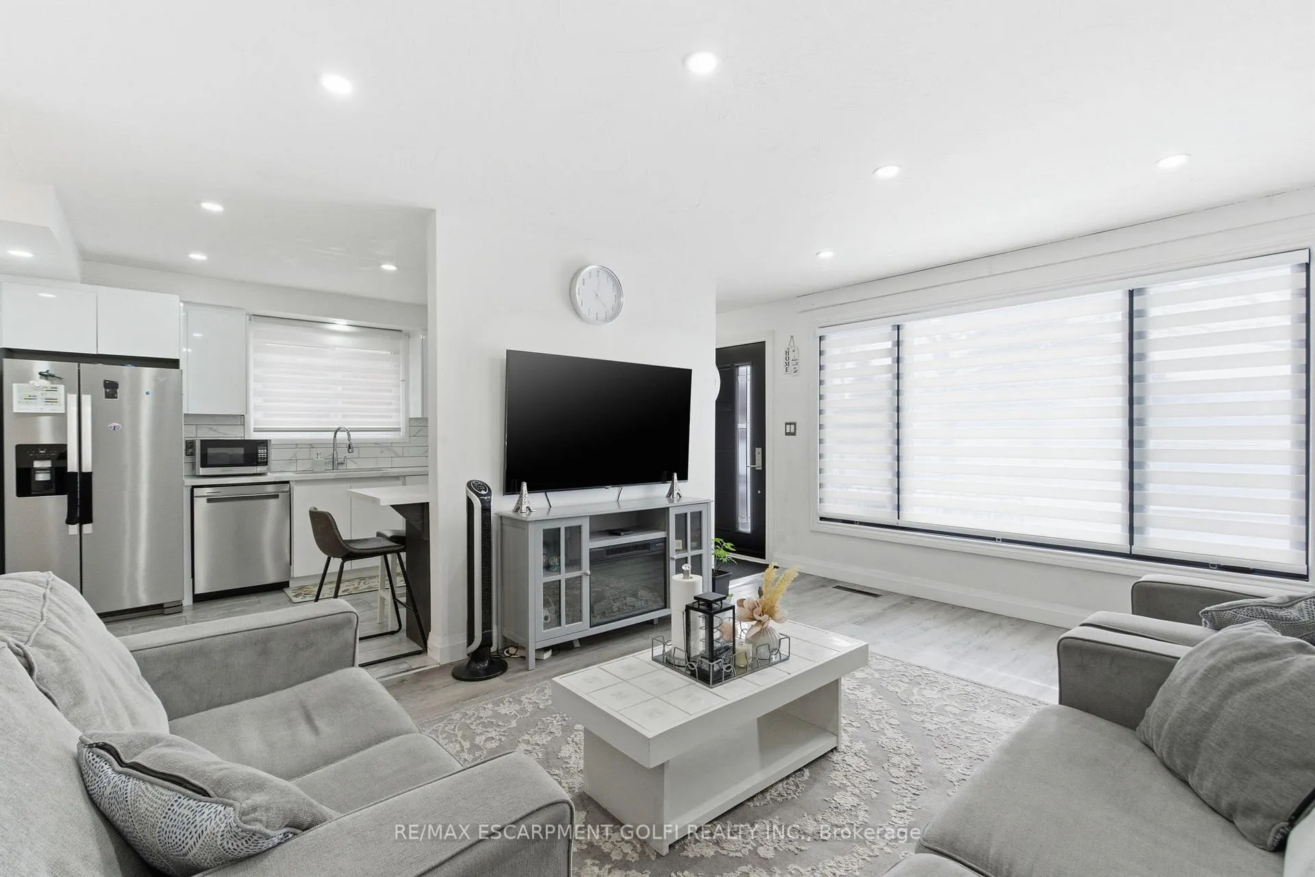 Photo 4 of 18 Ferrie Street W, Hamilton, North End — HOMEH