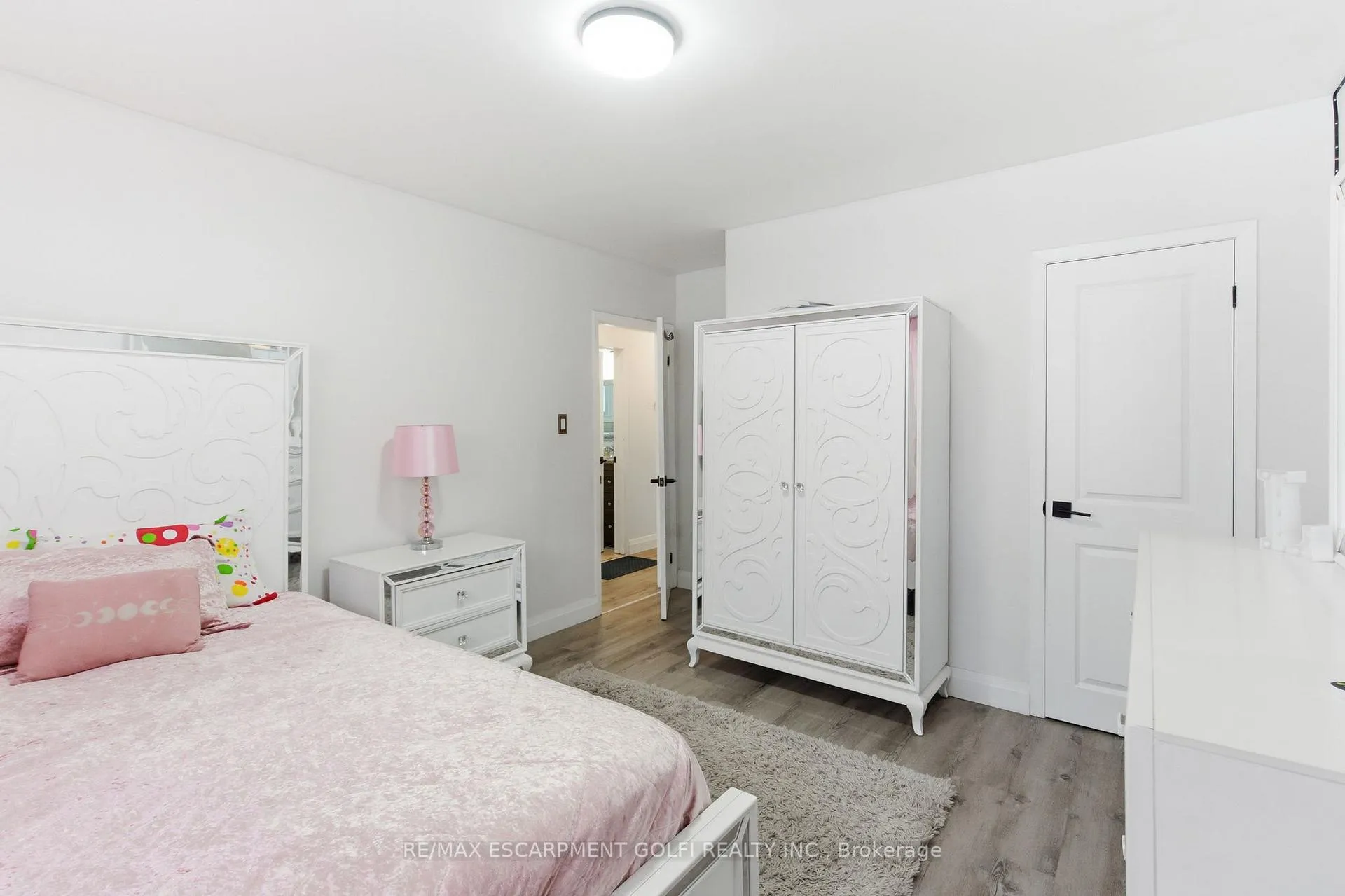 Photo 12 of 18 Ferrie Street W, Hamilton, North End — HOMEH
