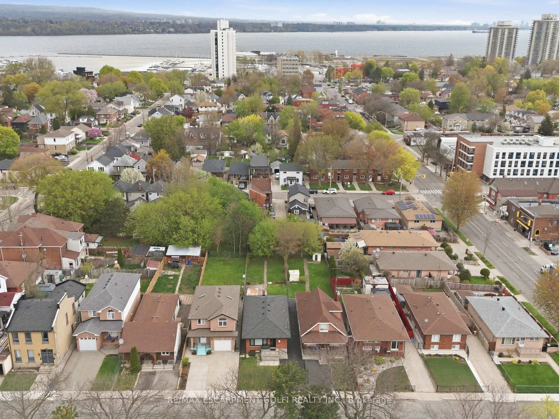 Photo 22 of 18 Ferrie Street W, Hamilton, North End — HOMEH