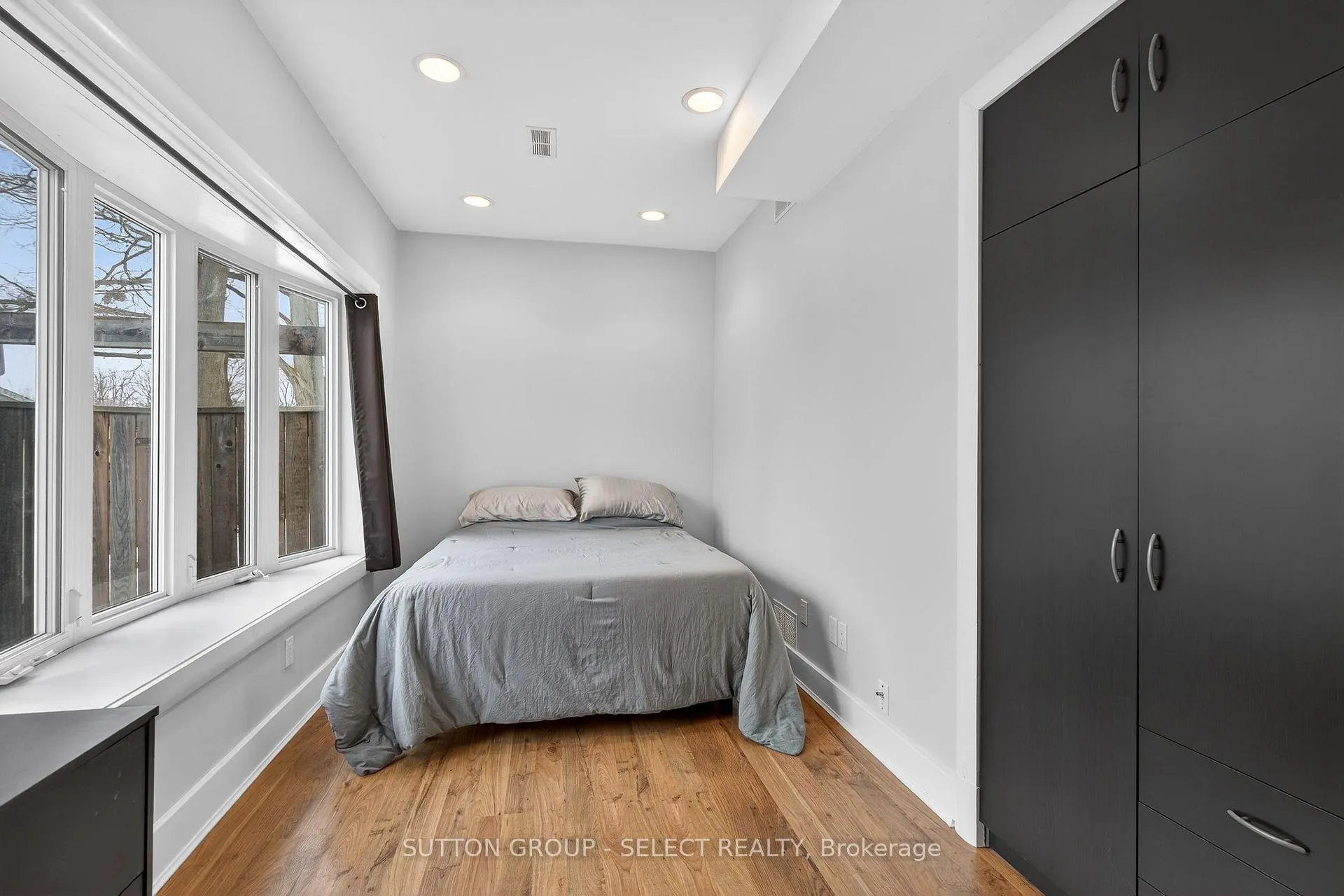 Photo 20 of 45 Upper Avenue, London, North N — HOMEH