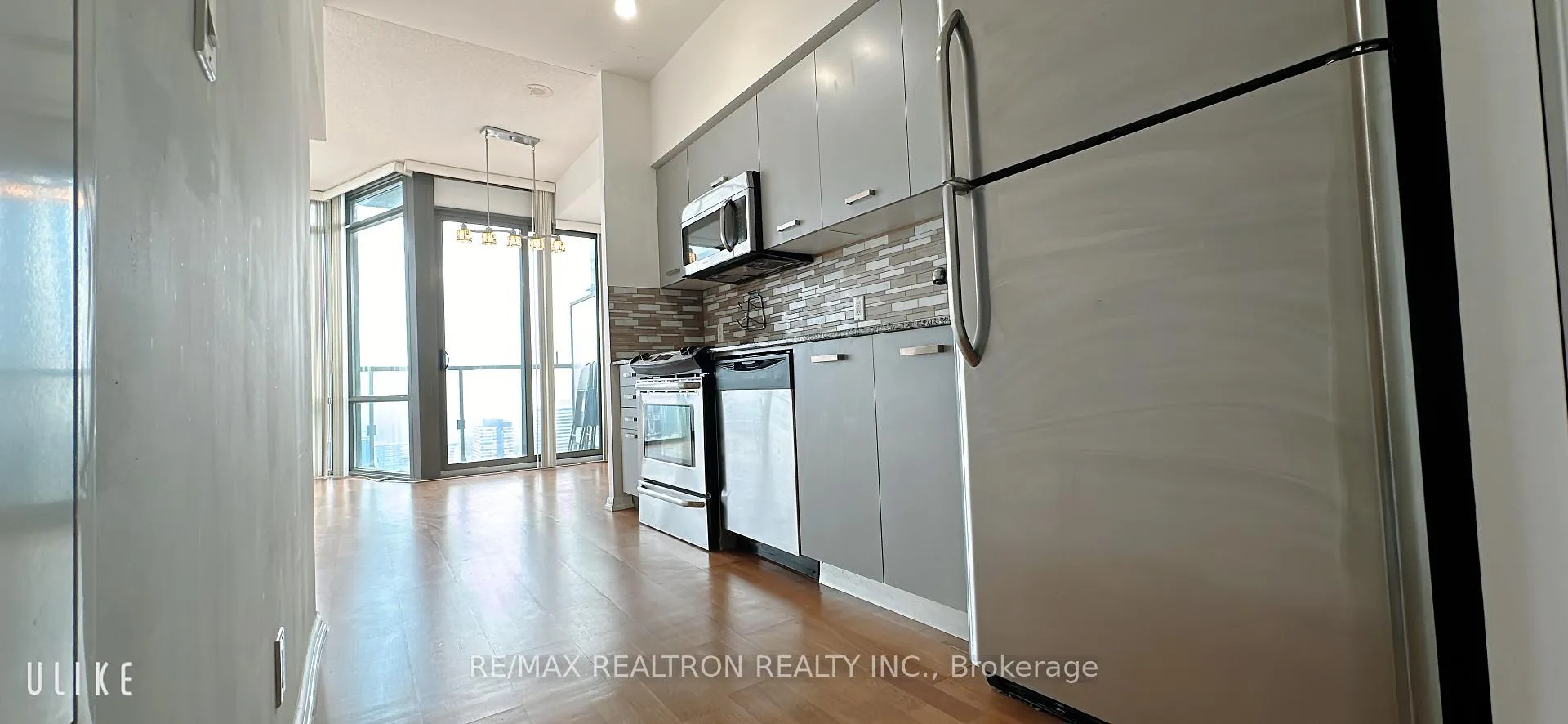 Photo 7 of Unit 4707, 832 Bay Street, Toronto, Bay Street Corridor — HOMEH