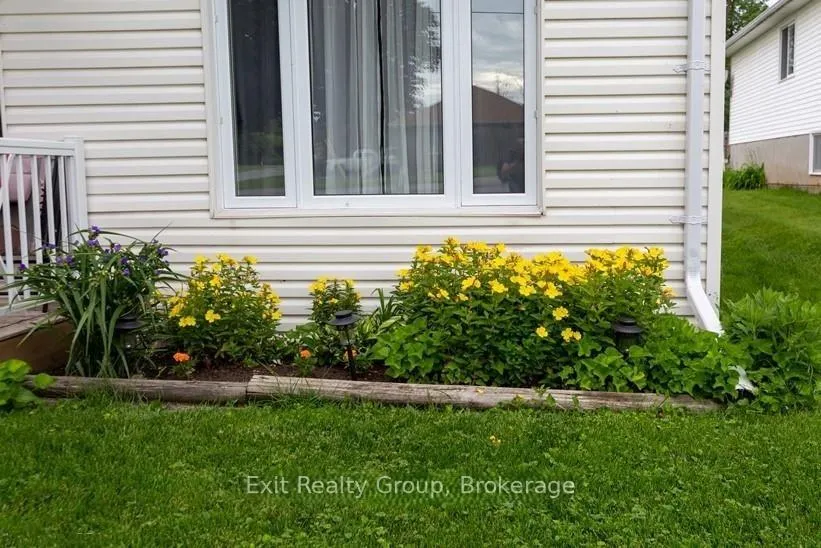 Photo 7 of 19 Belleville Street, Quinte West, Frankford Ward — HOMEH